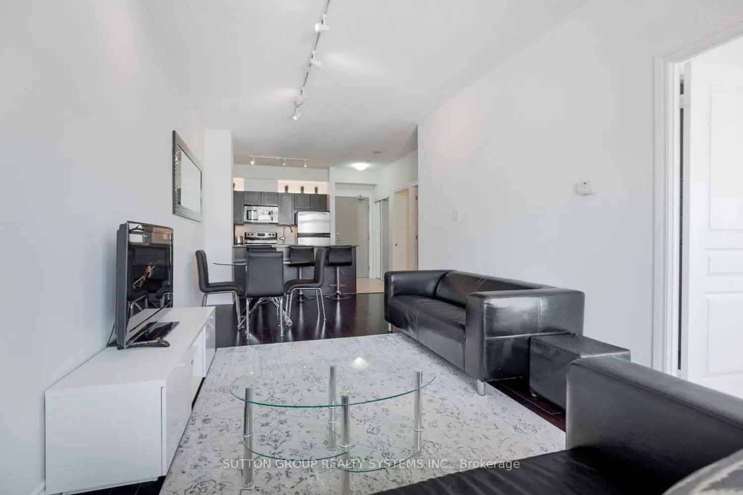 3525 Kariya Drive, #1107