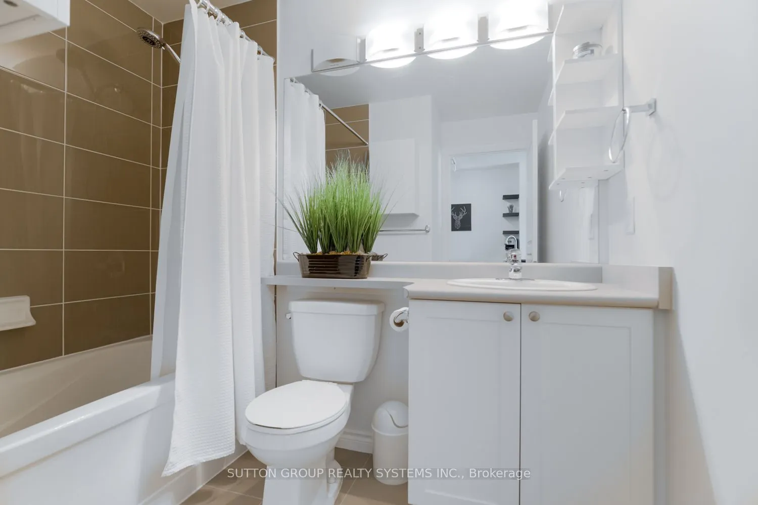 3525 Kariya Drive, #1107