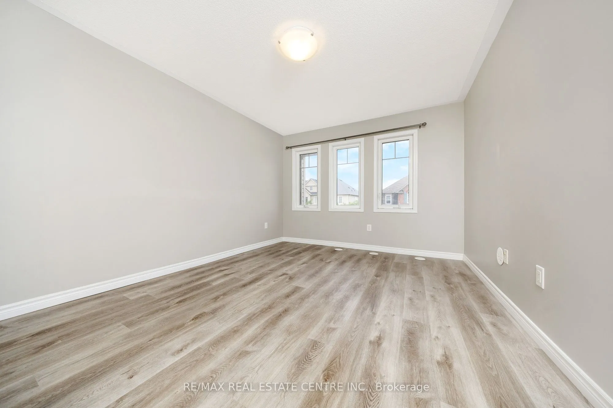 761 Challinor Terrace