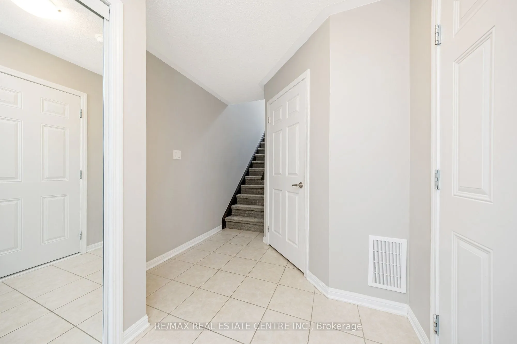 761 Challinor Terrace