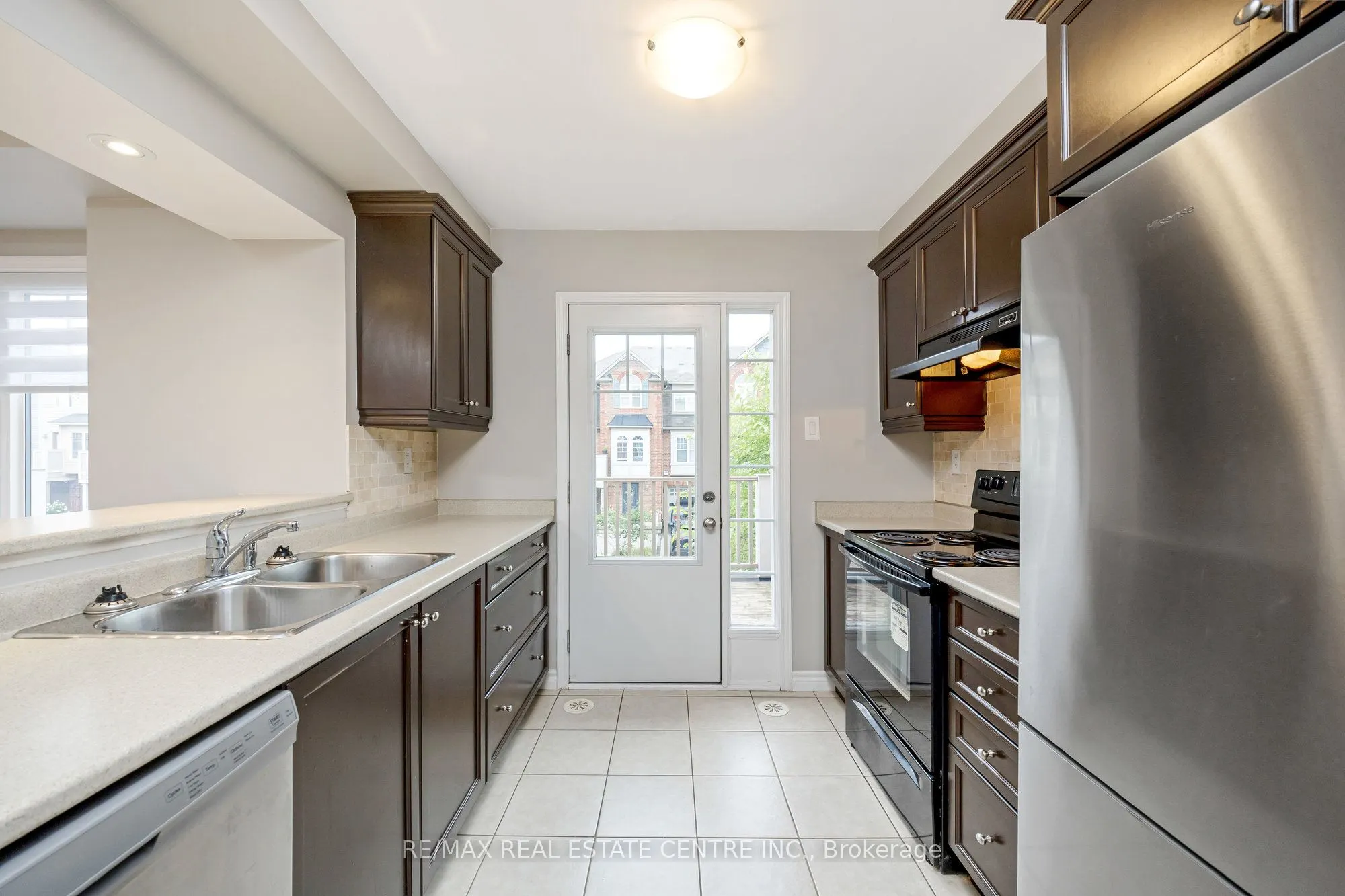 761 Challinor Terrace
