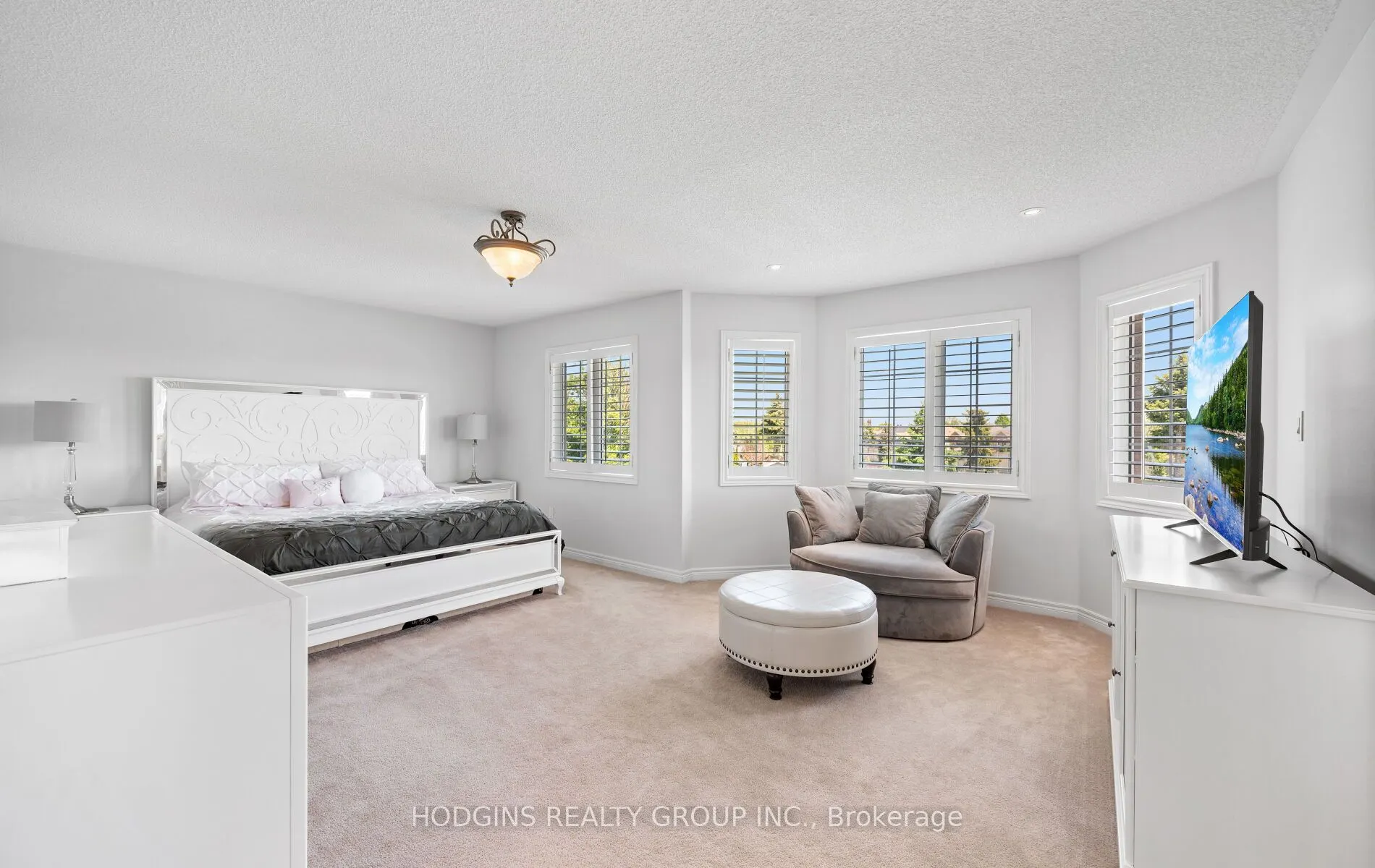 1376 Avon Drive