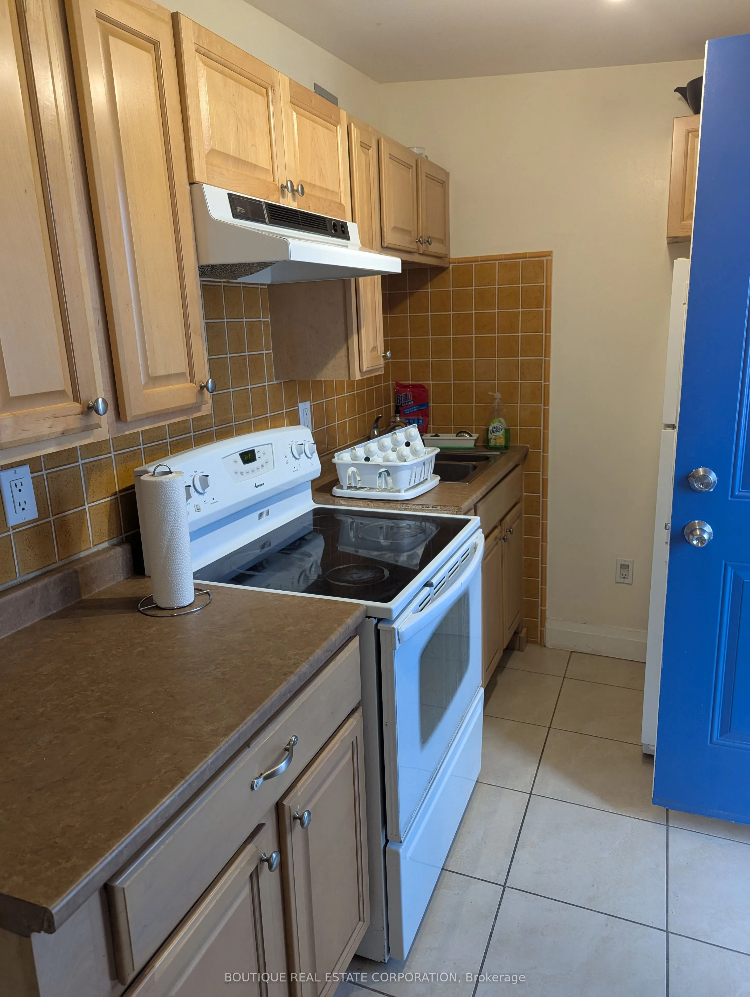 2222 Dundas Street W, #202