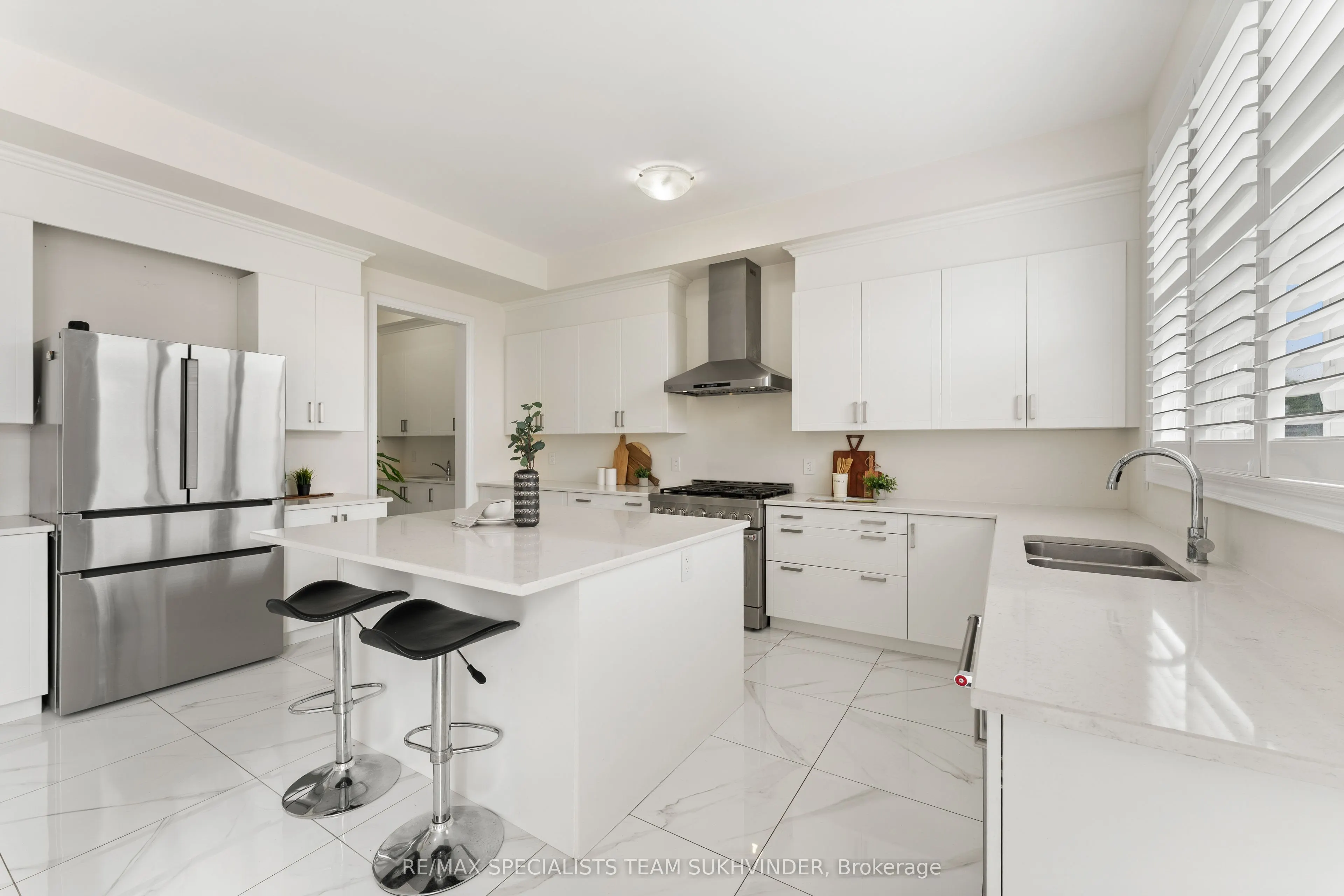 27 Daisy Meadow Crescent