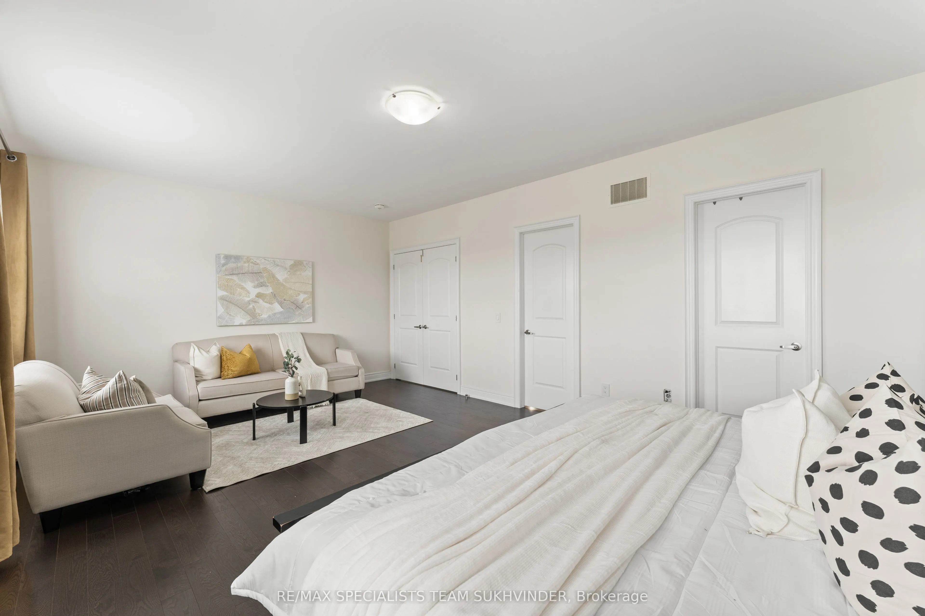 27 Daisy Meadow Crescent