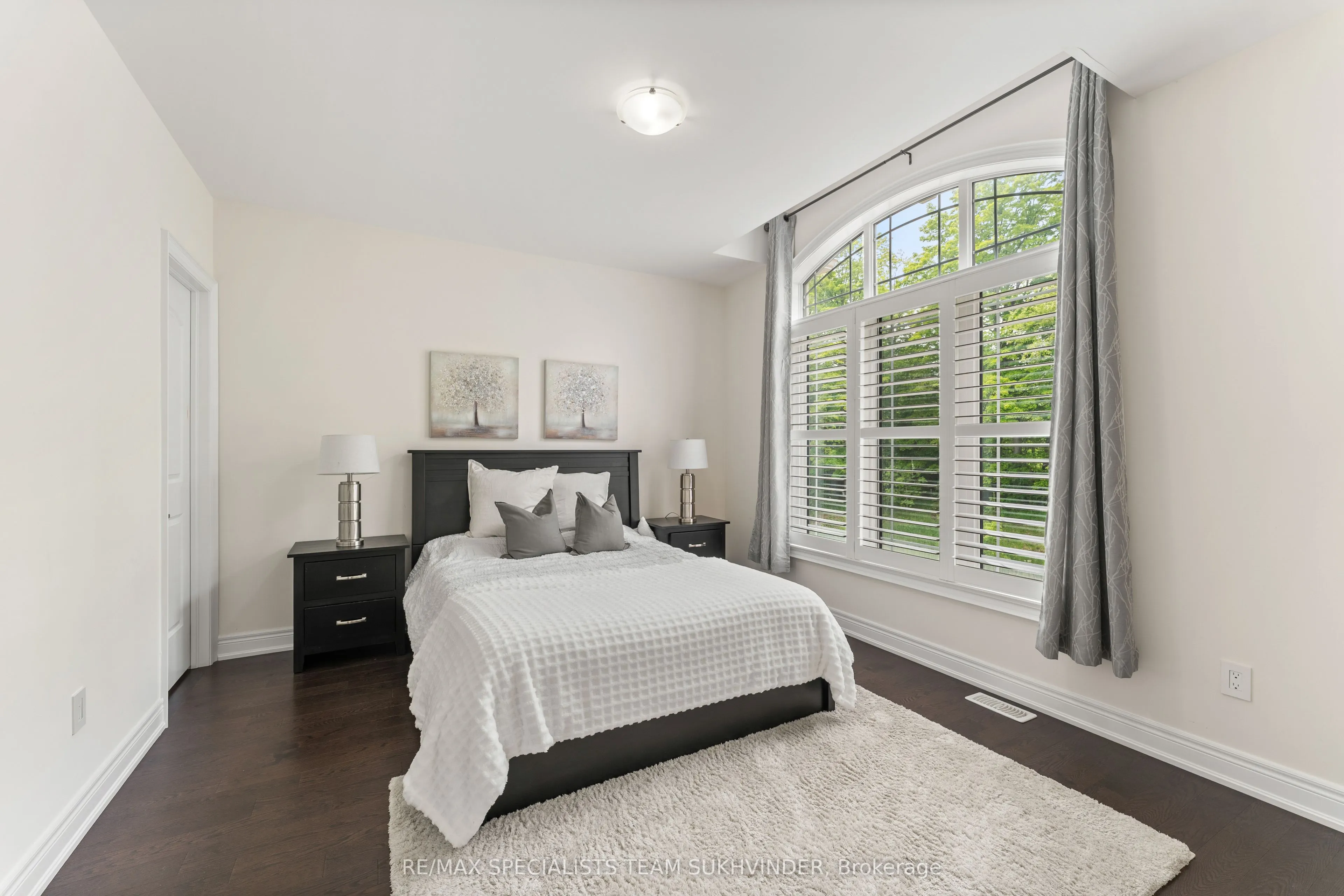 27 Daisy Meadow Crescent