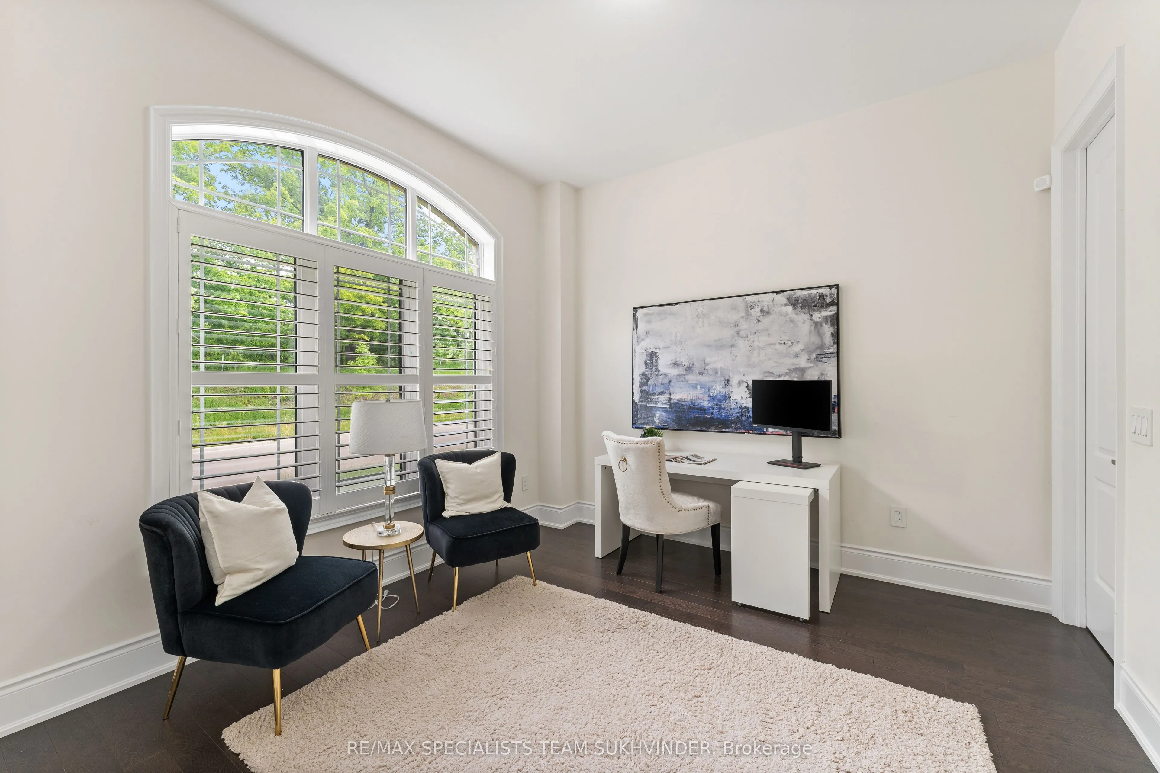 27 Daisy Meadow Crescent