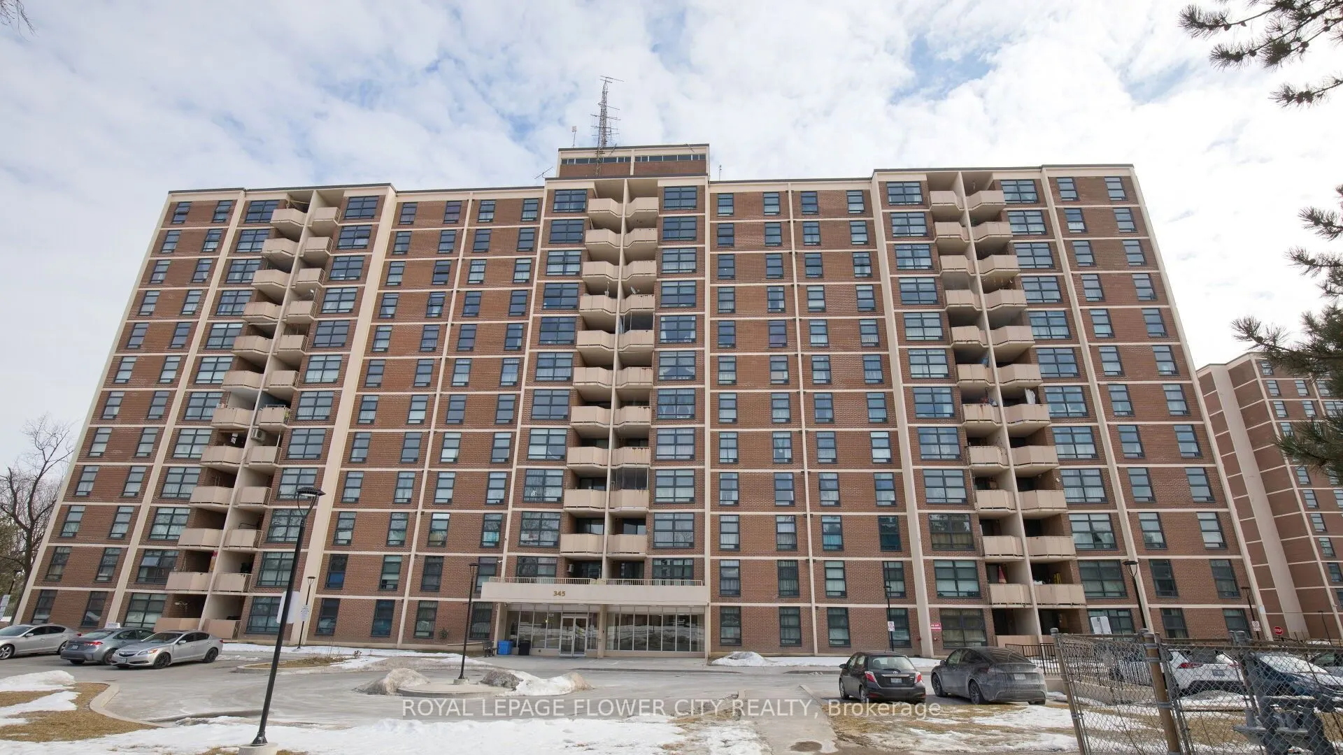 345 Driftwood Avenue, #207