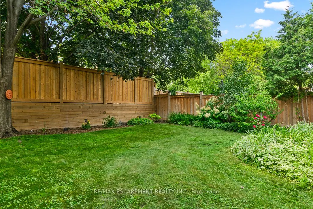 1043 Vanier Drive