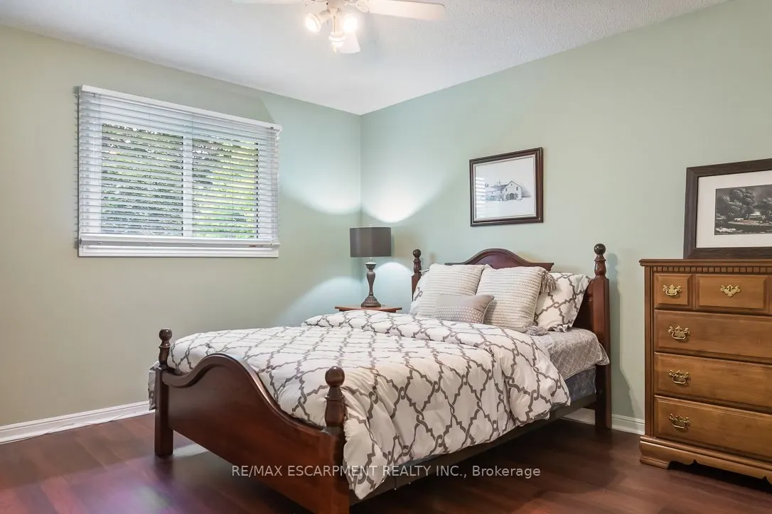 1043 Vanier Drive
