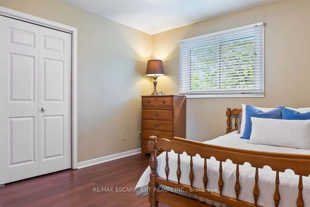 1043 Vanier Drive