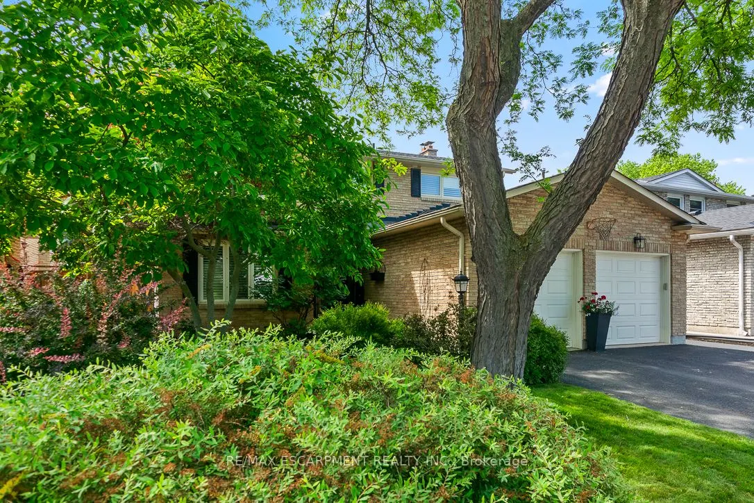 1043 Vanier Drive