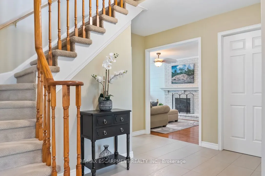 1043 Vanier Drive