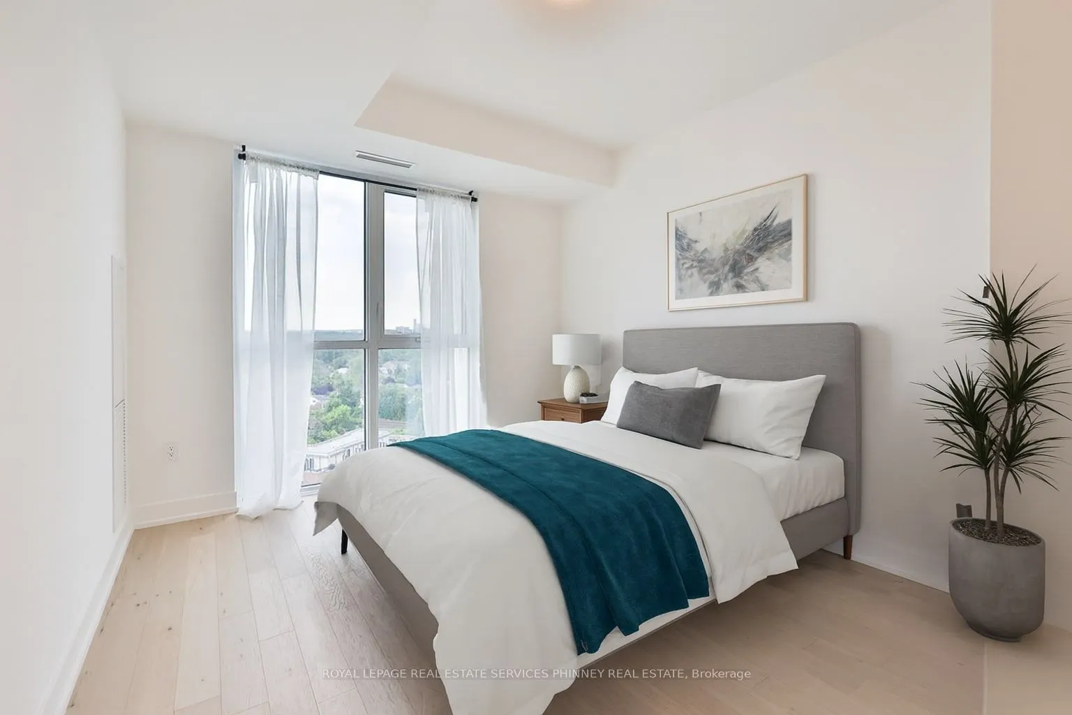 1063 Douglas Mccurdy Common, #1207