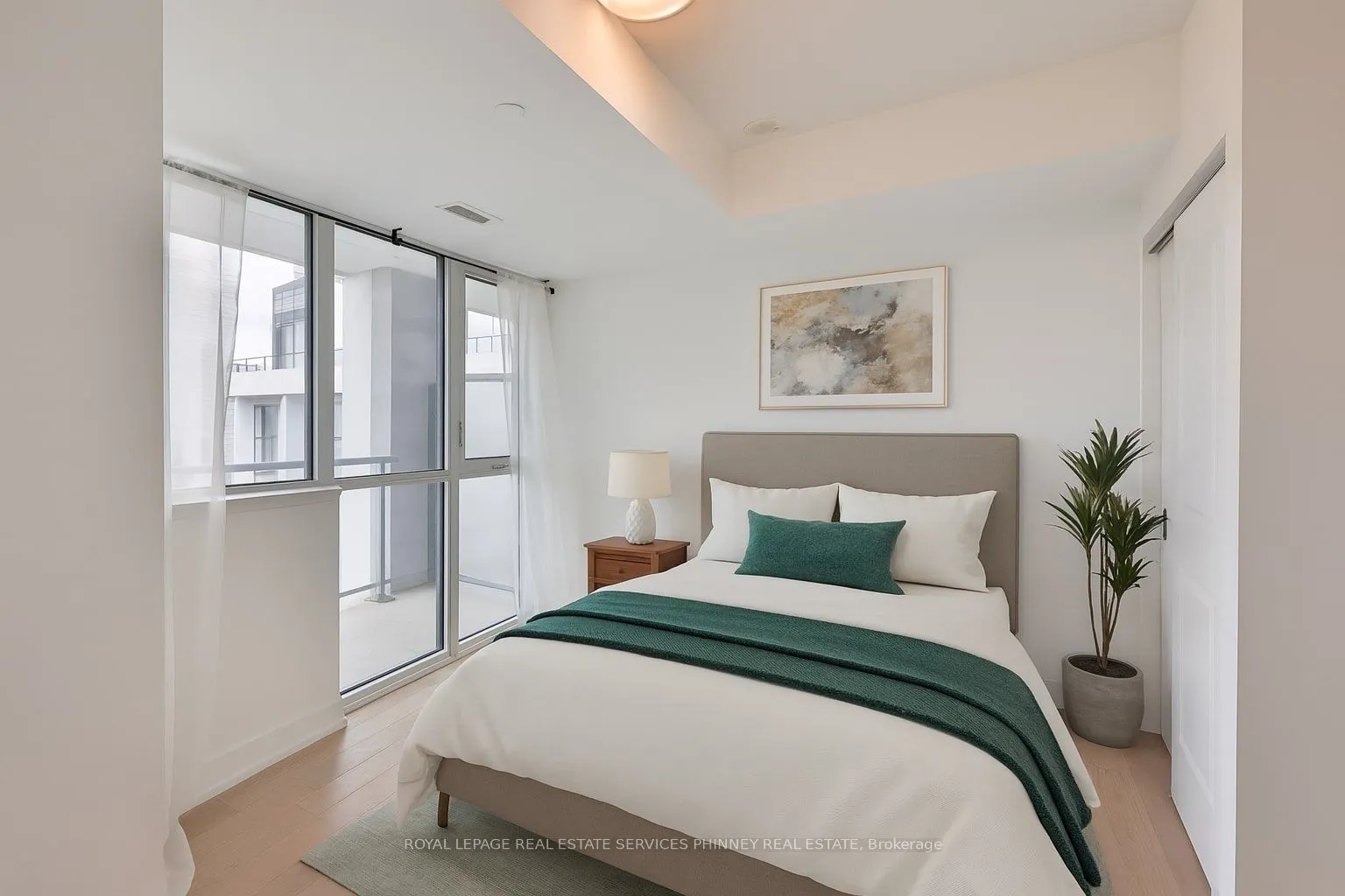1063 Douglas Mccurdy Common, #1207