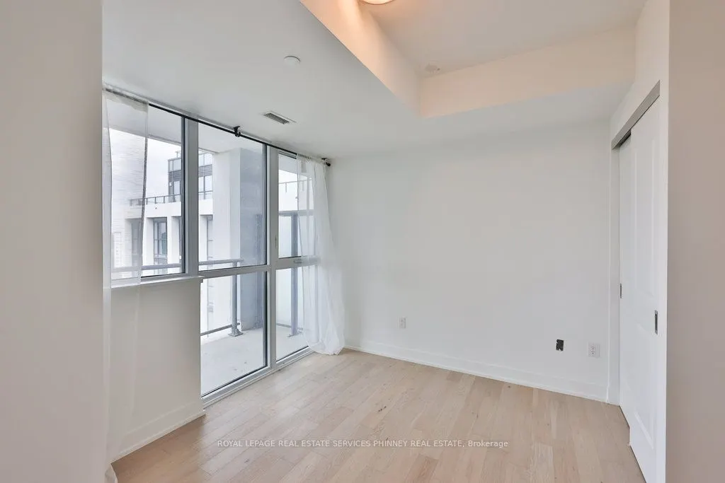 1063 Douglas Mccurdy Common, #1207