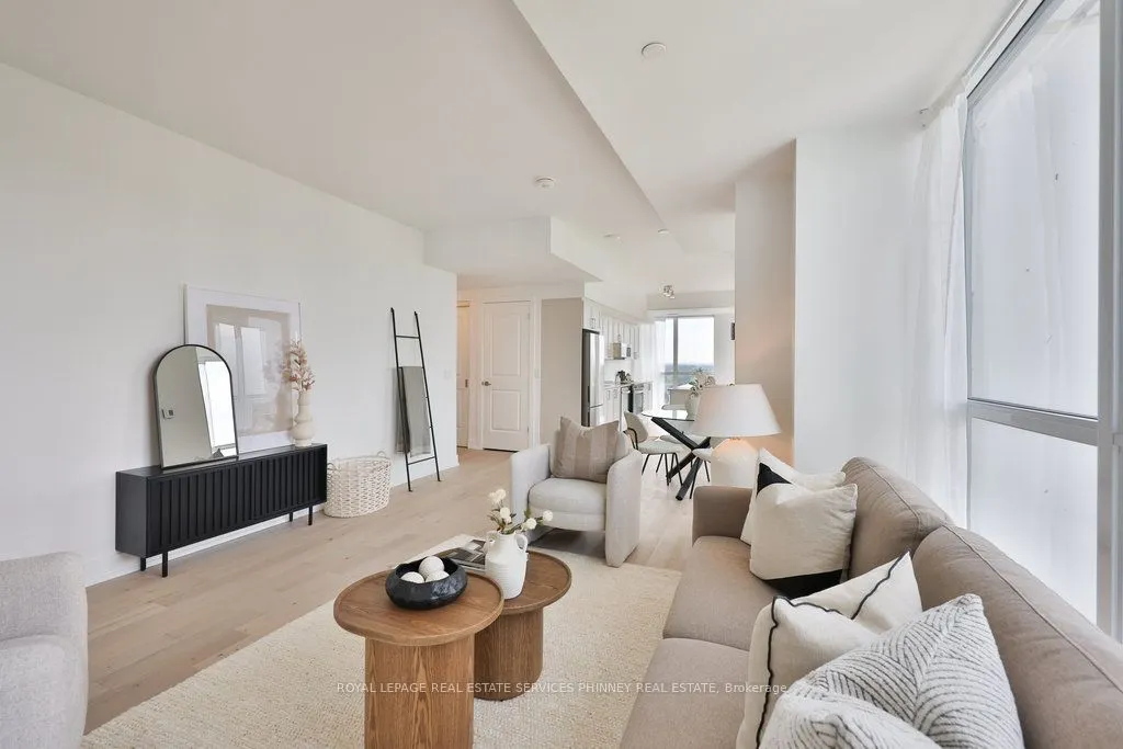 1063 Douglas Mccurdy Common, #1207