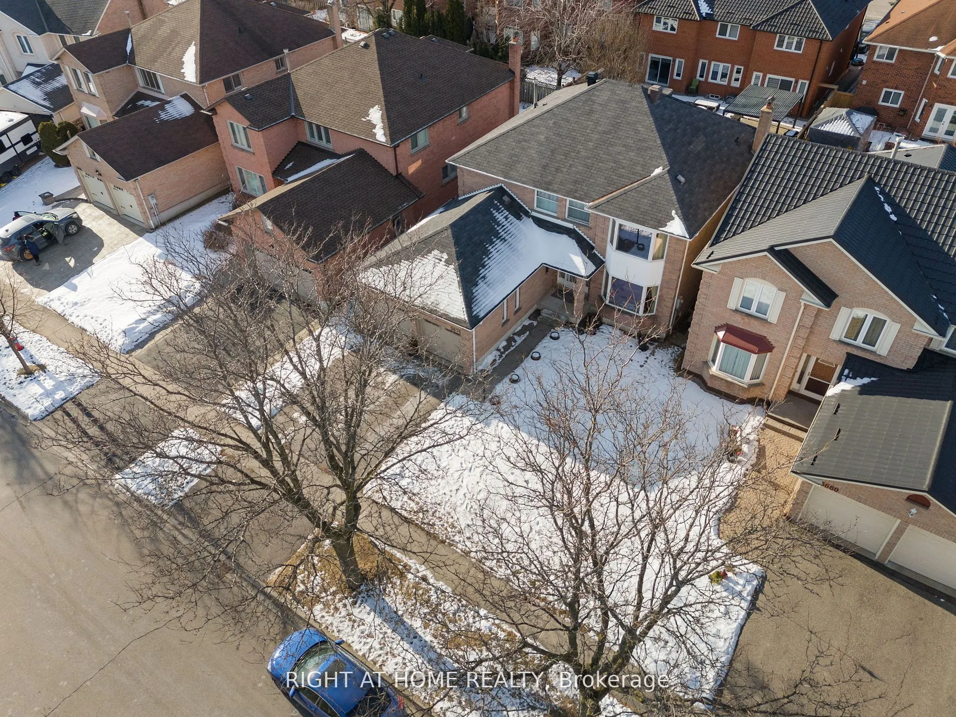 5676 Brightpool Crescent