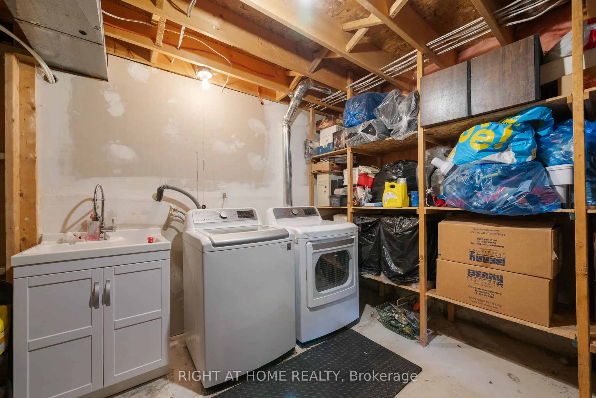 5676 Brightpool Crescent