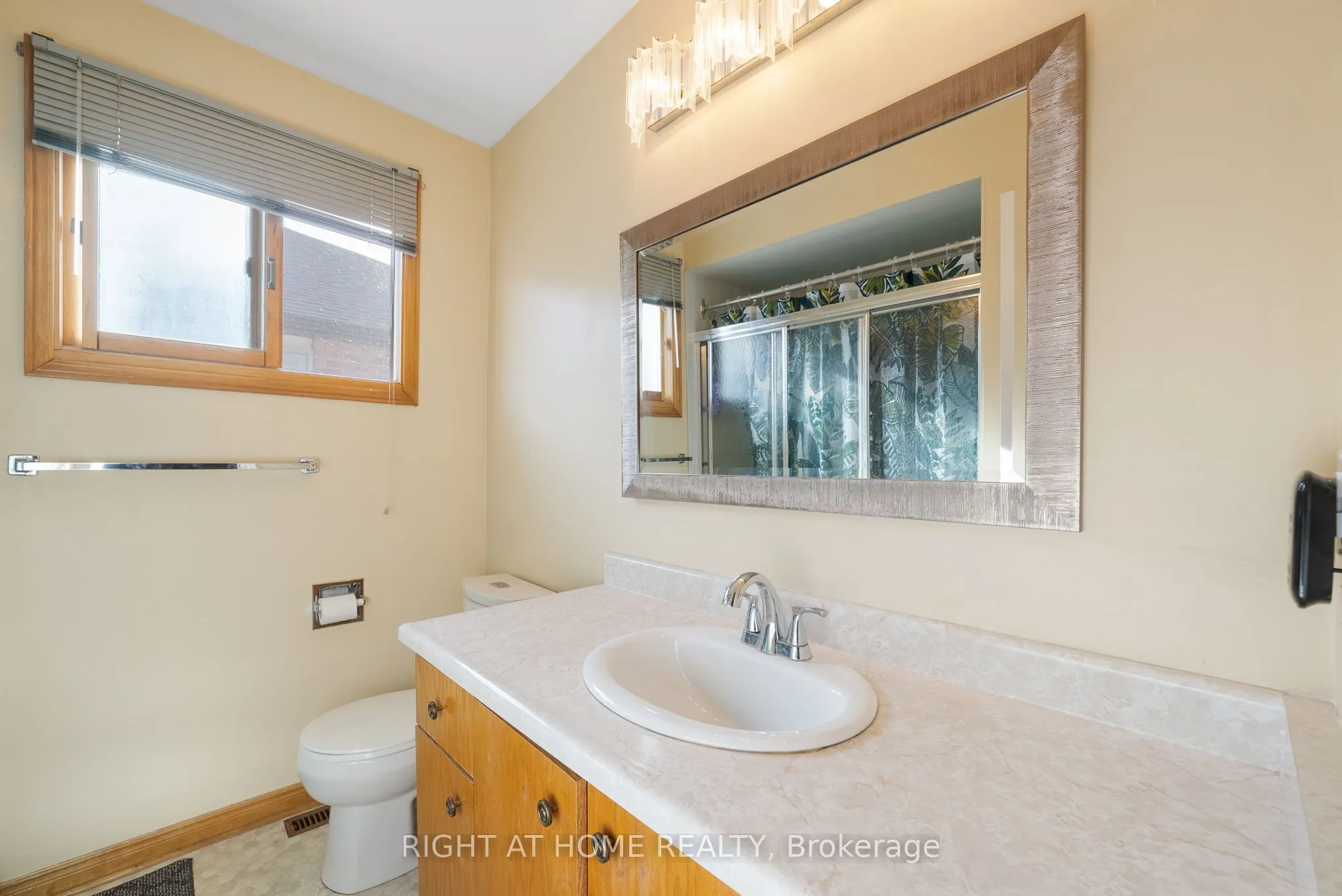 5676 Brightpool Crescent