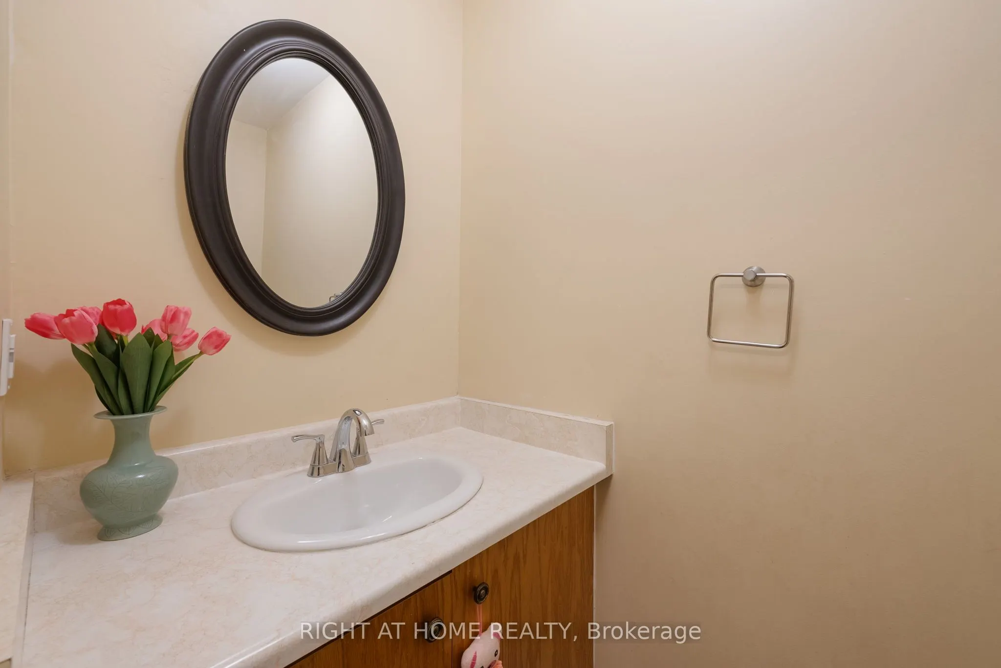 5676 Brightpool Crescent