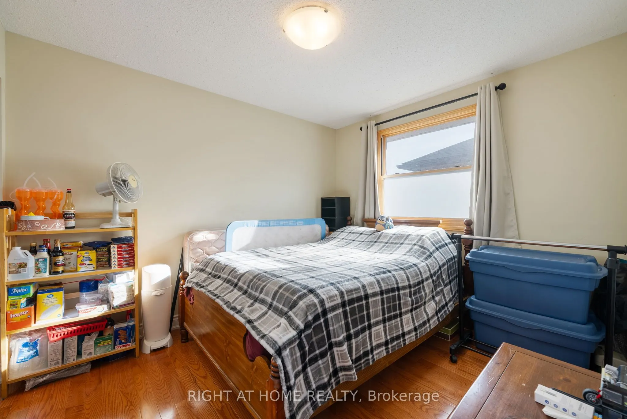 5676 Brightpool Crescent