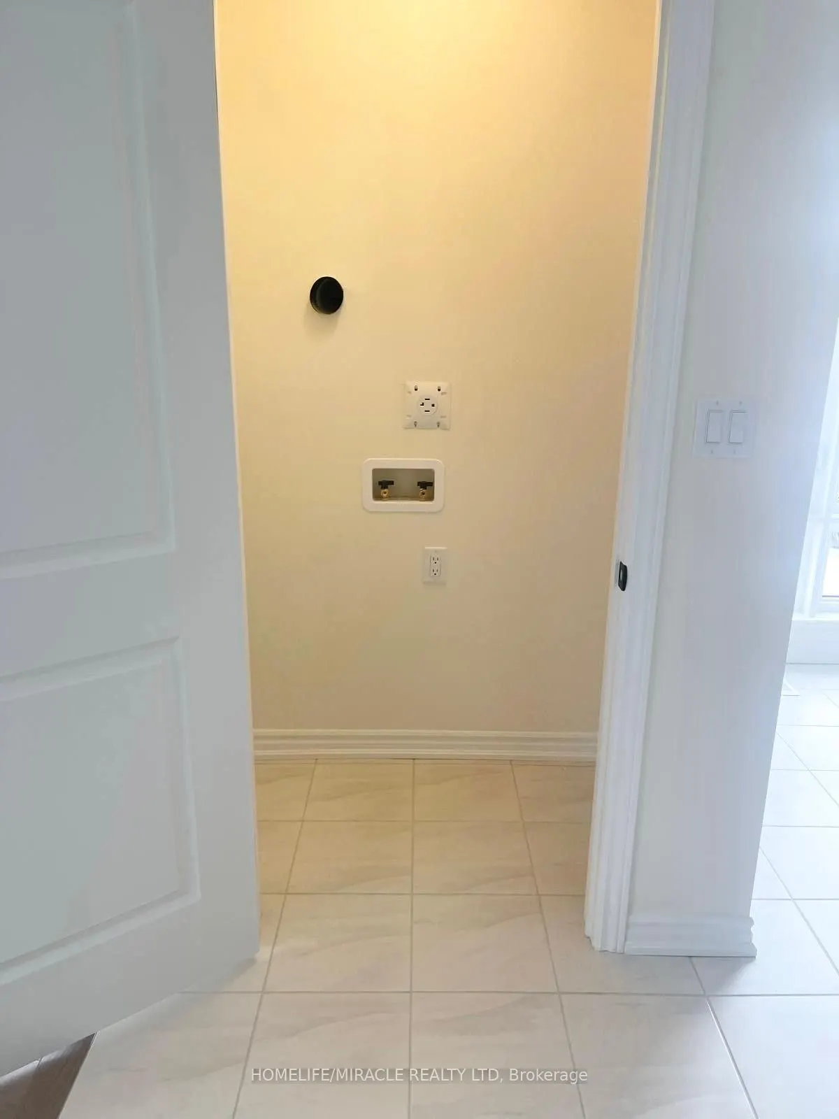 12 Nelles Way