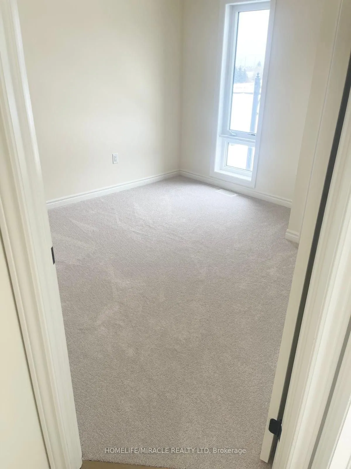 12 Nelles Way