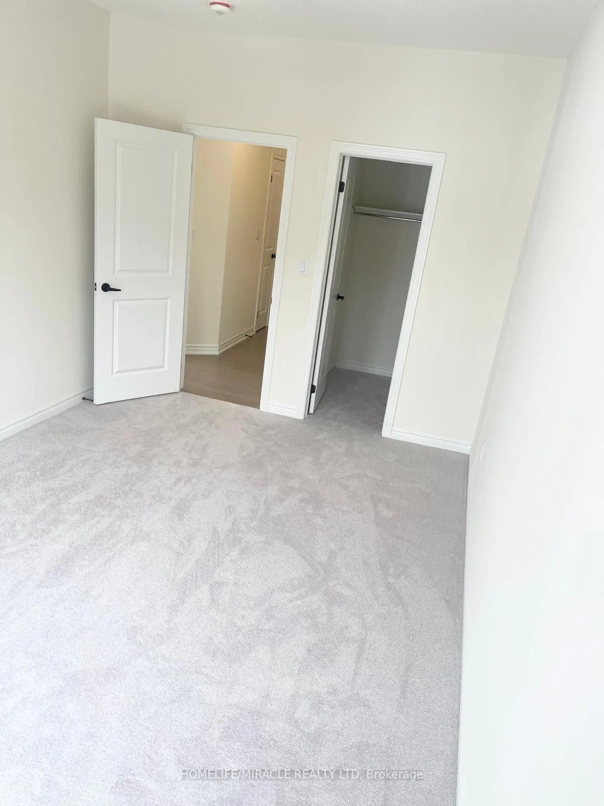 12 Nelles Way