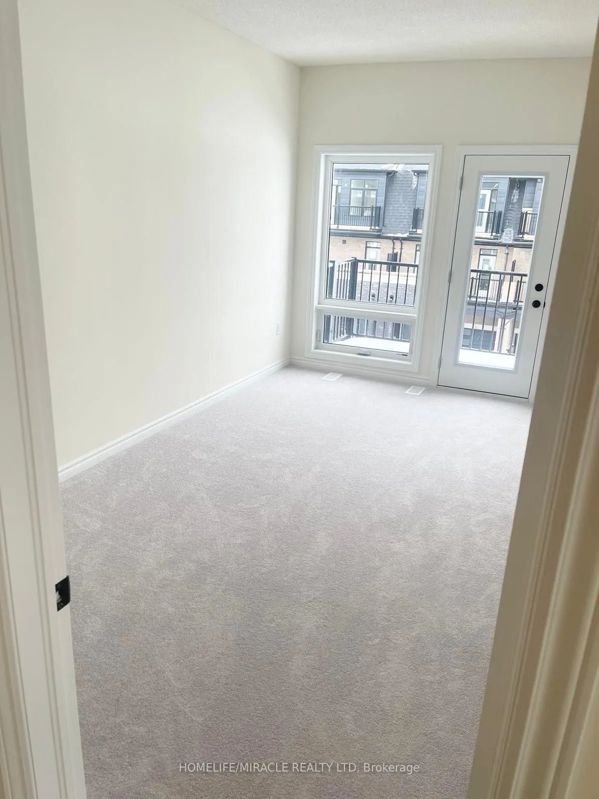 12 Nelles Way