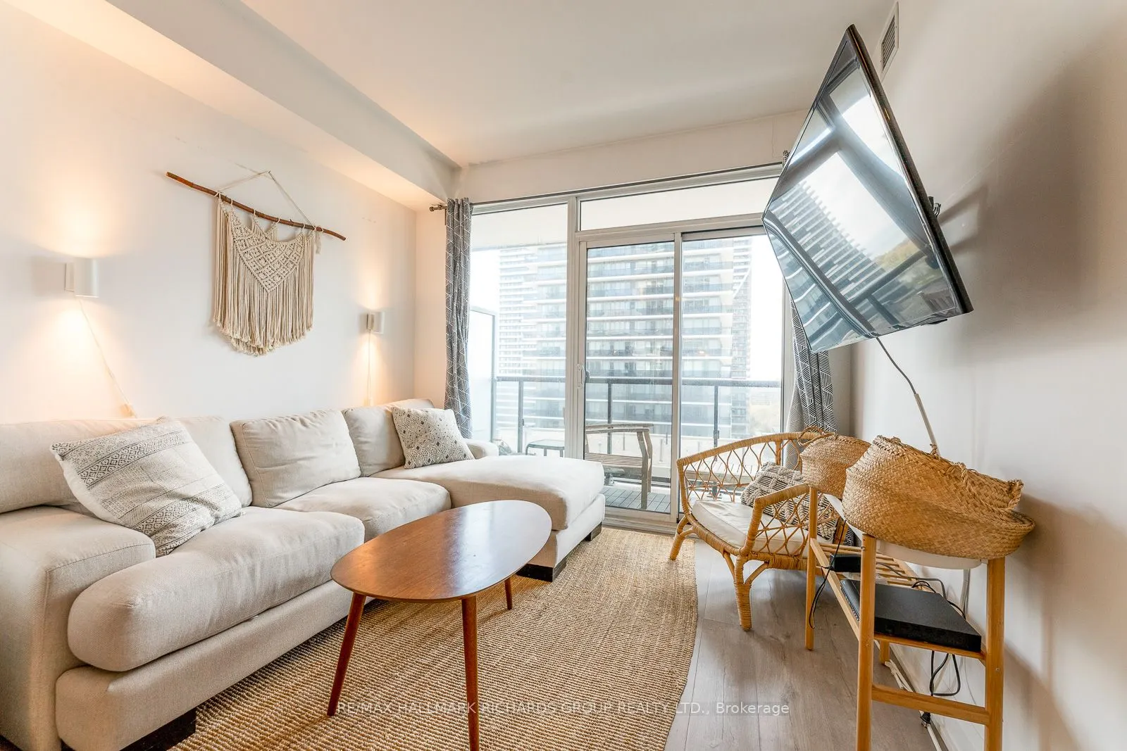 56 Annie Craig Drive, #1407