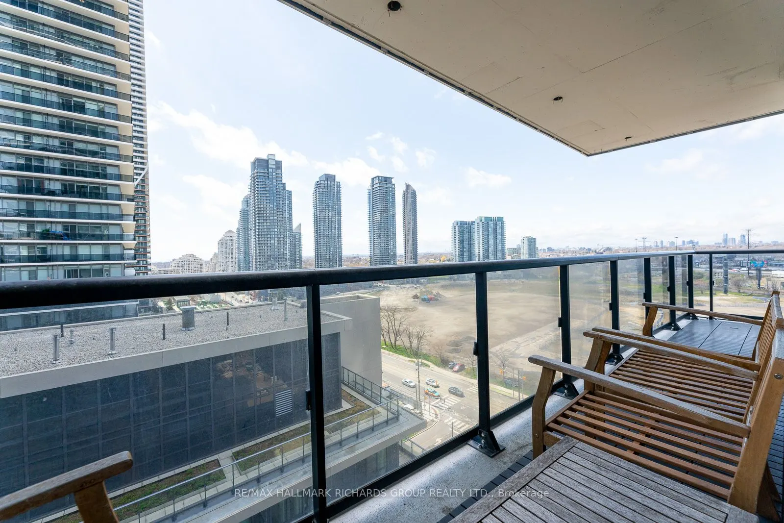 56 Annie Craig Drive, #1407