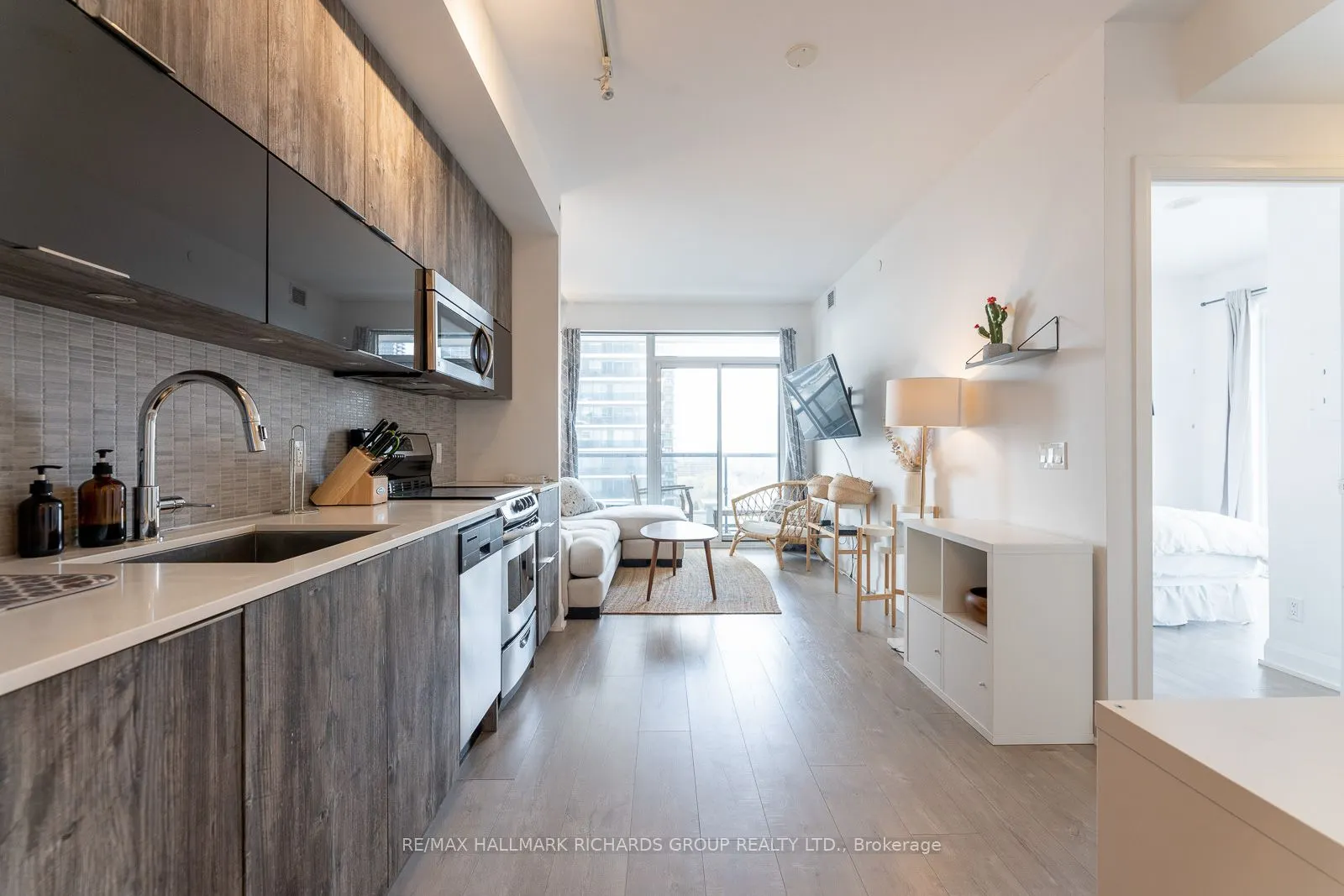 56 Annie Craig Drive, #1407