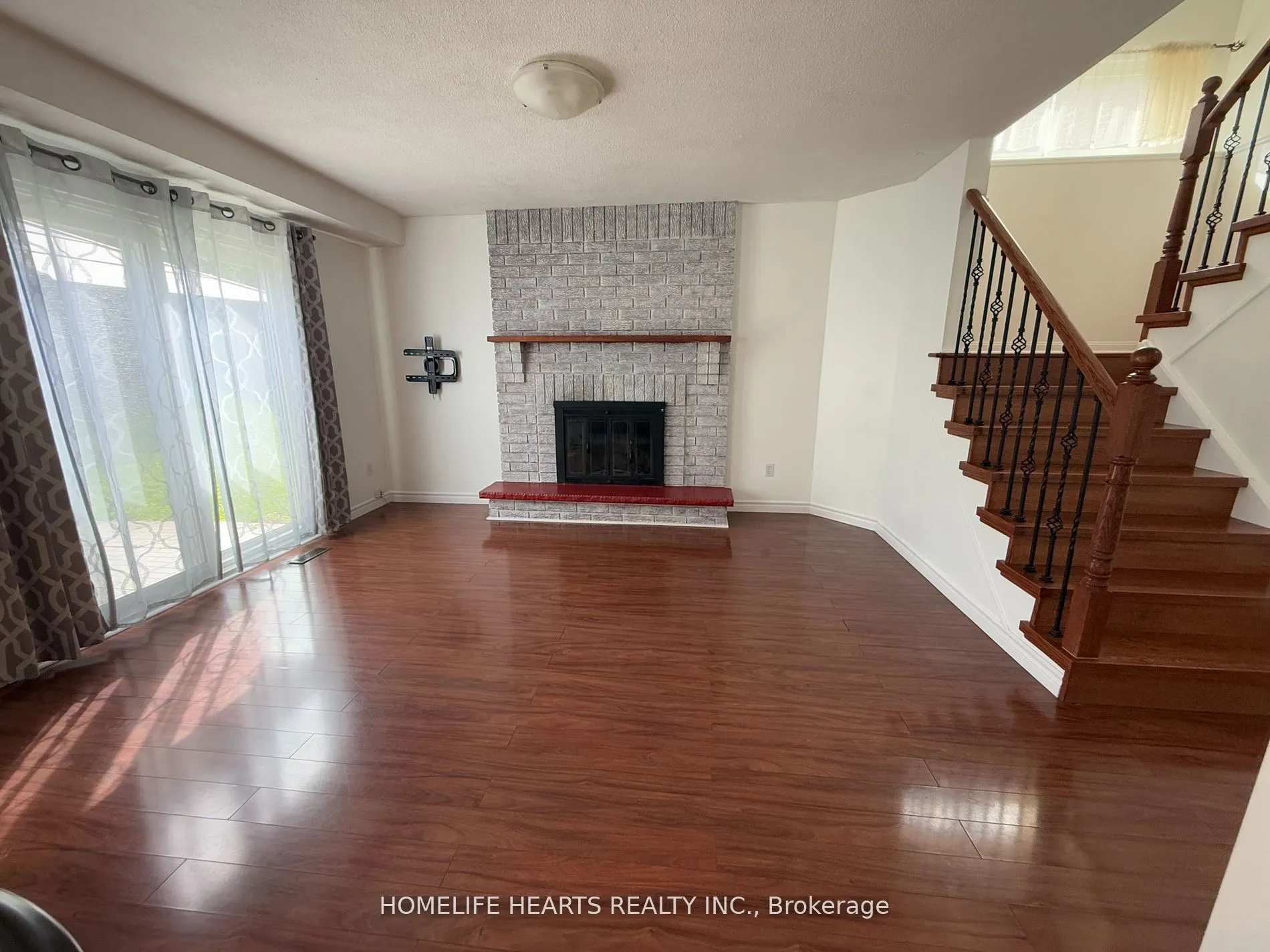 2710 Los Palmas Court