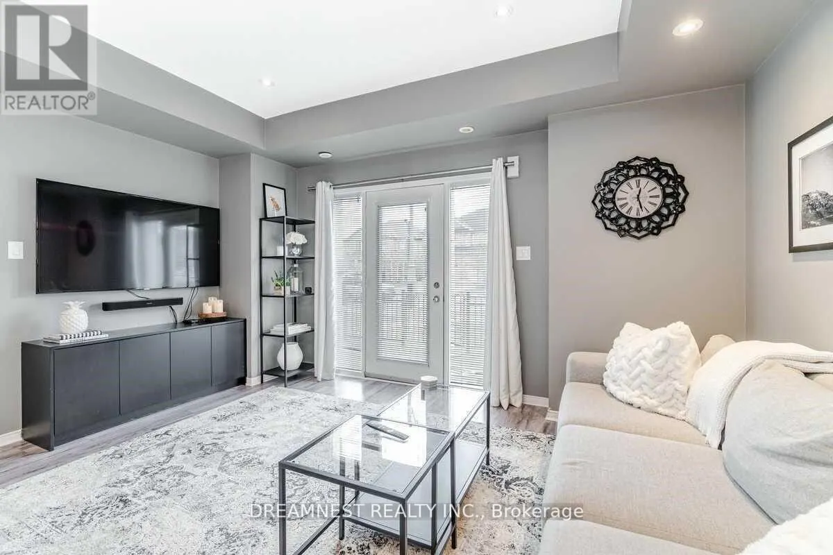 5005 Oscar Peterson Boulevard, #5