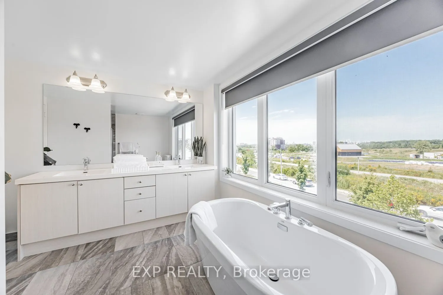 161 DOWNSVIEW PARK Boulevard