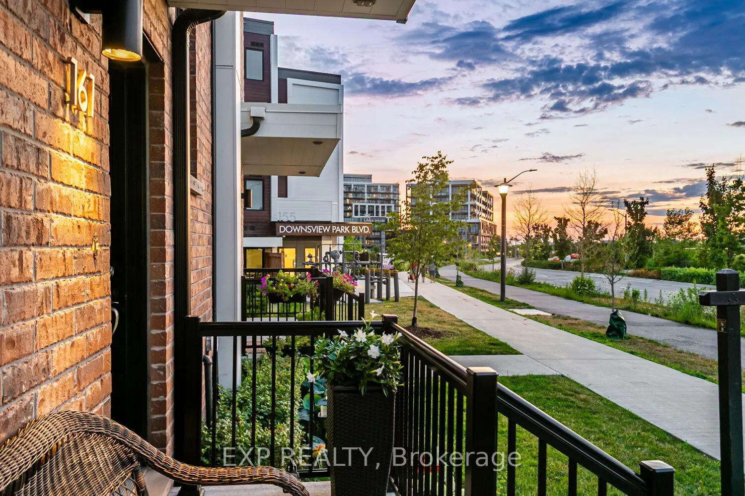 161 DOWNSVIEW PARK Boulevard
