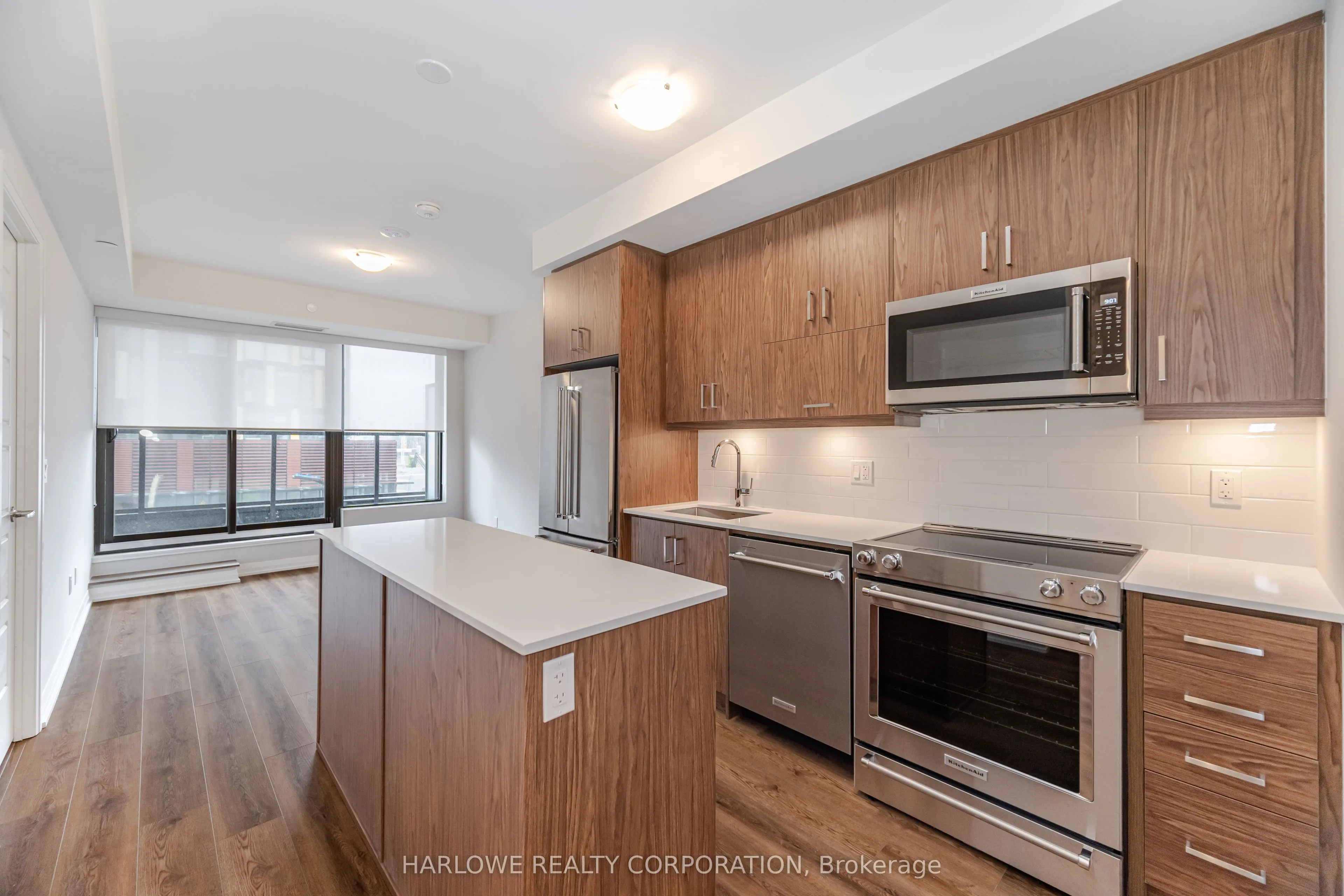 3006 William Cutmore Boulevard, #204