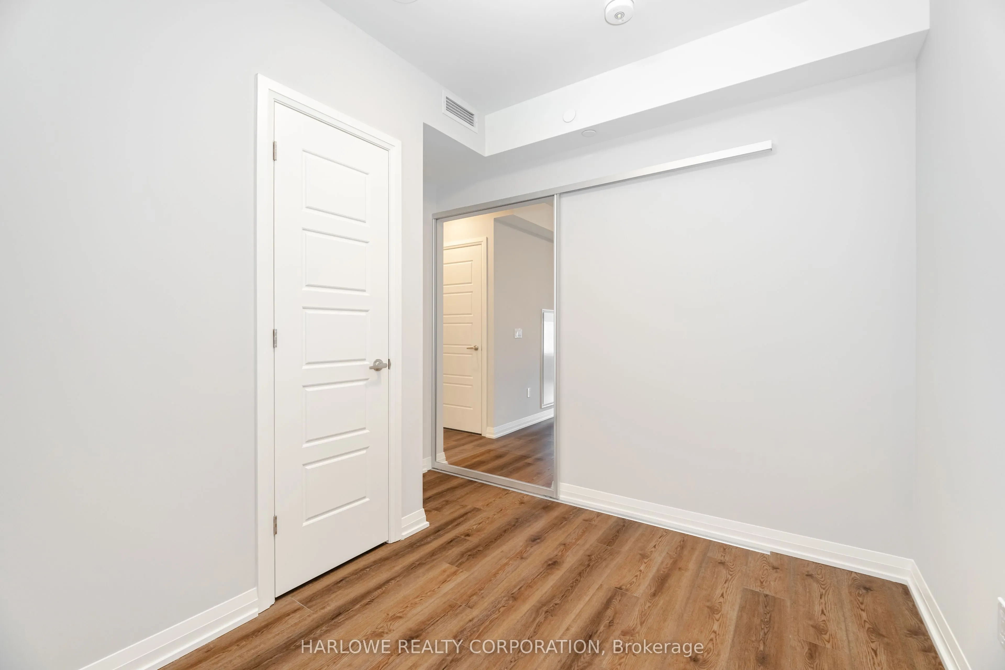 3006 William Cutmore Boulevard, #204