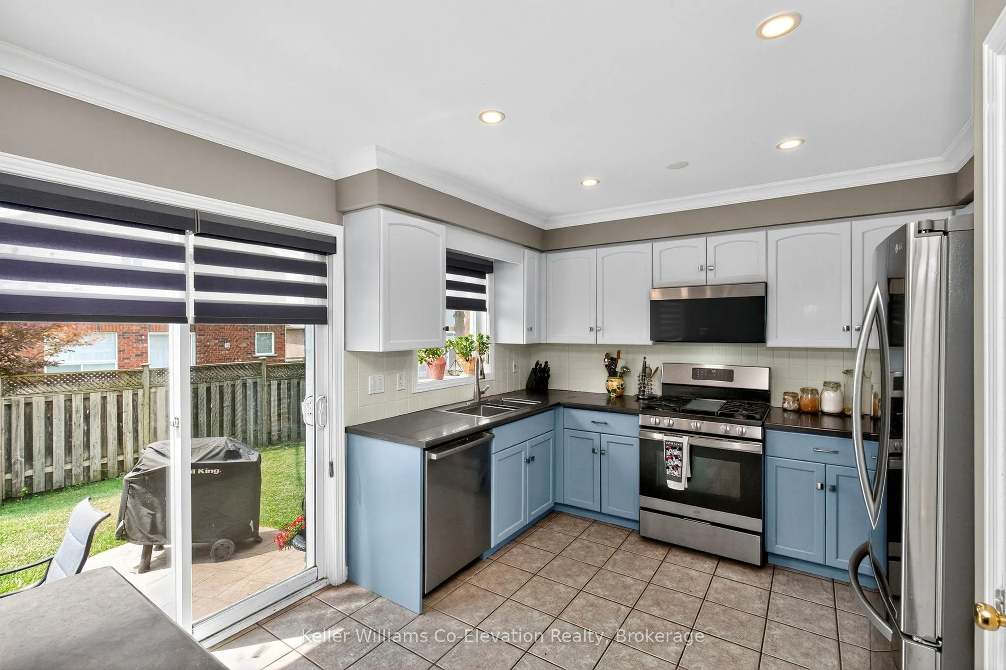 14 Graham Crescent