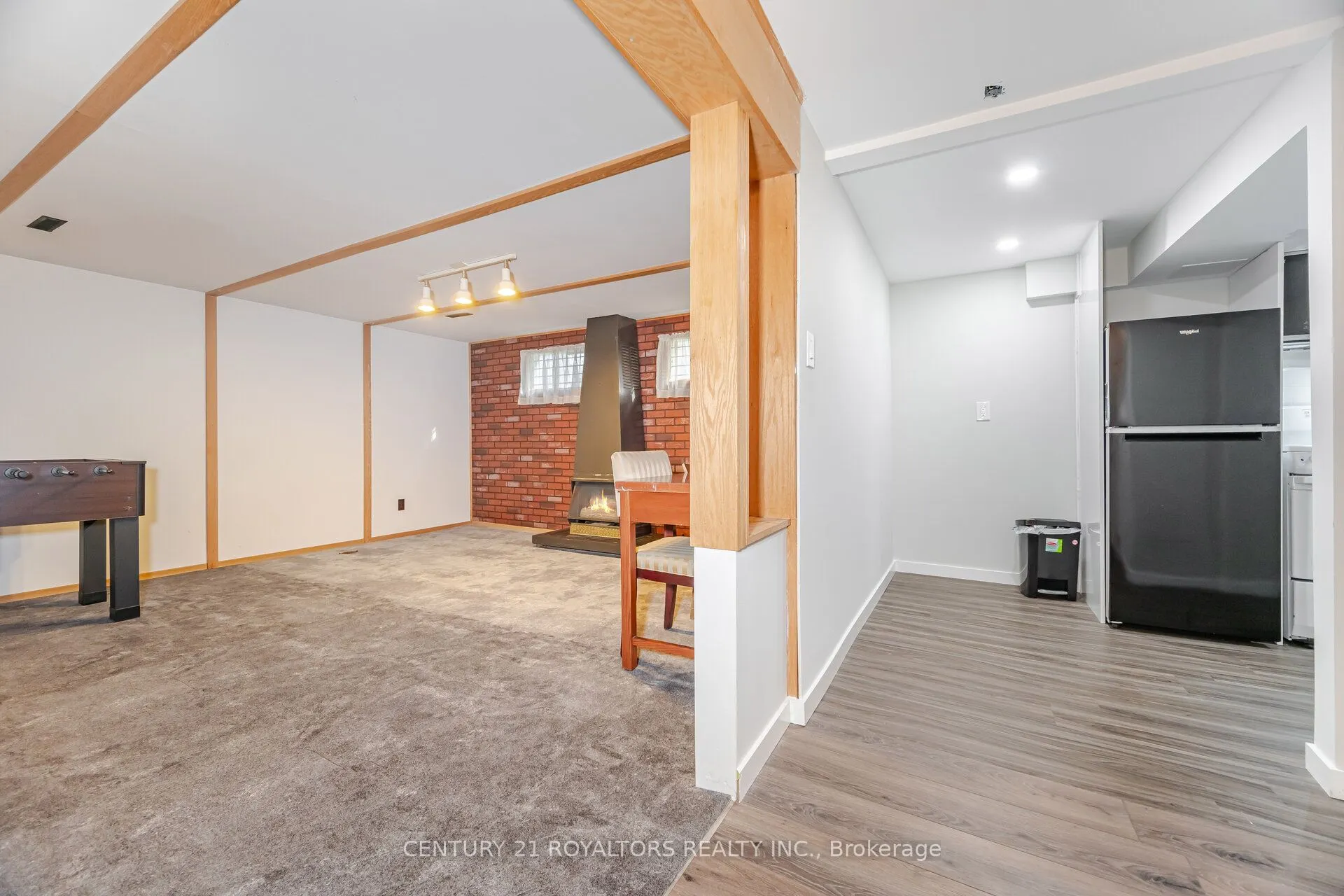 32 Farmington Drive