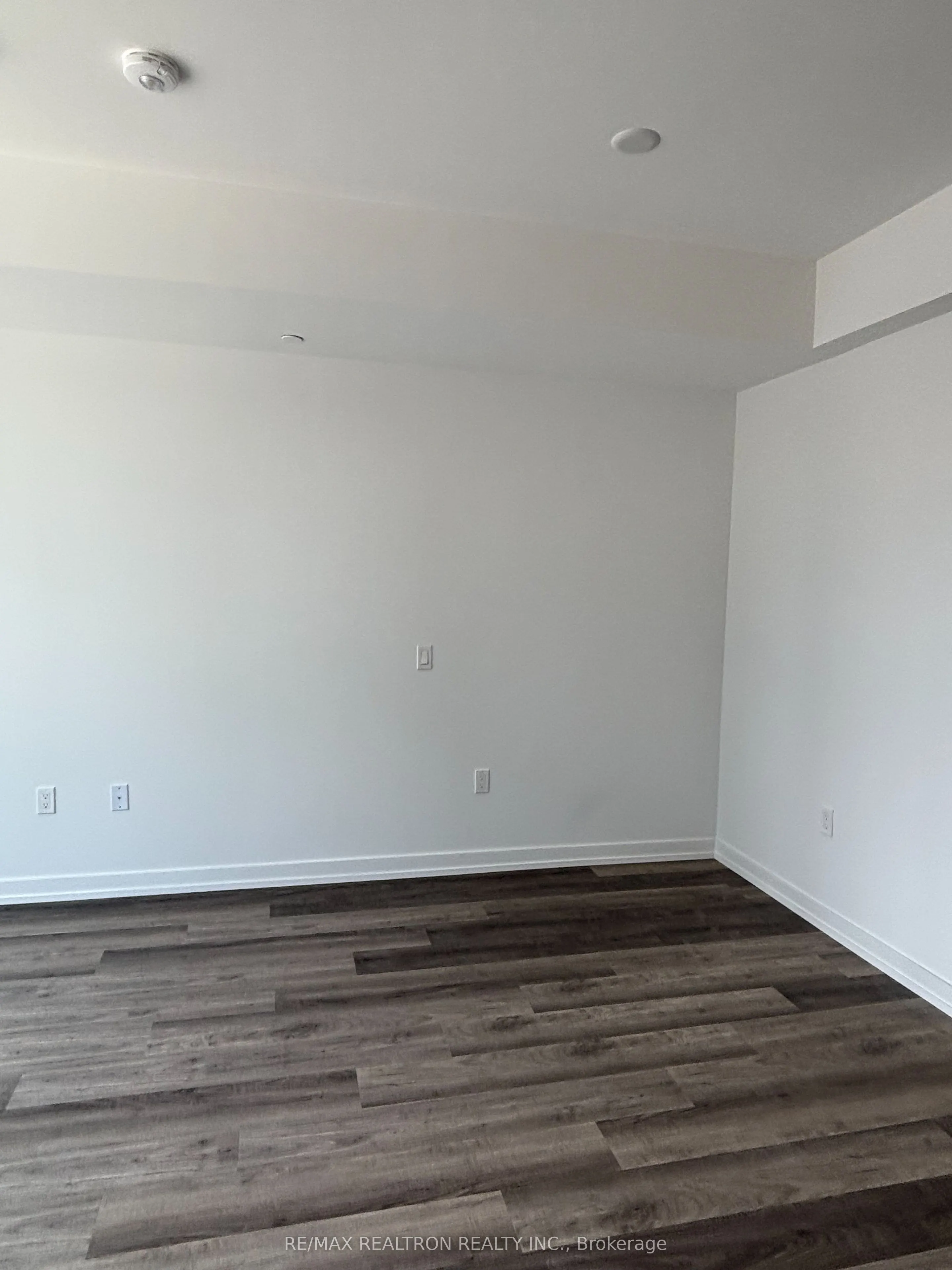 6 Chartwell Road, #206