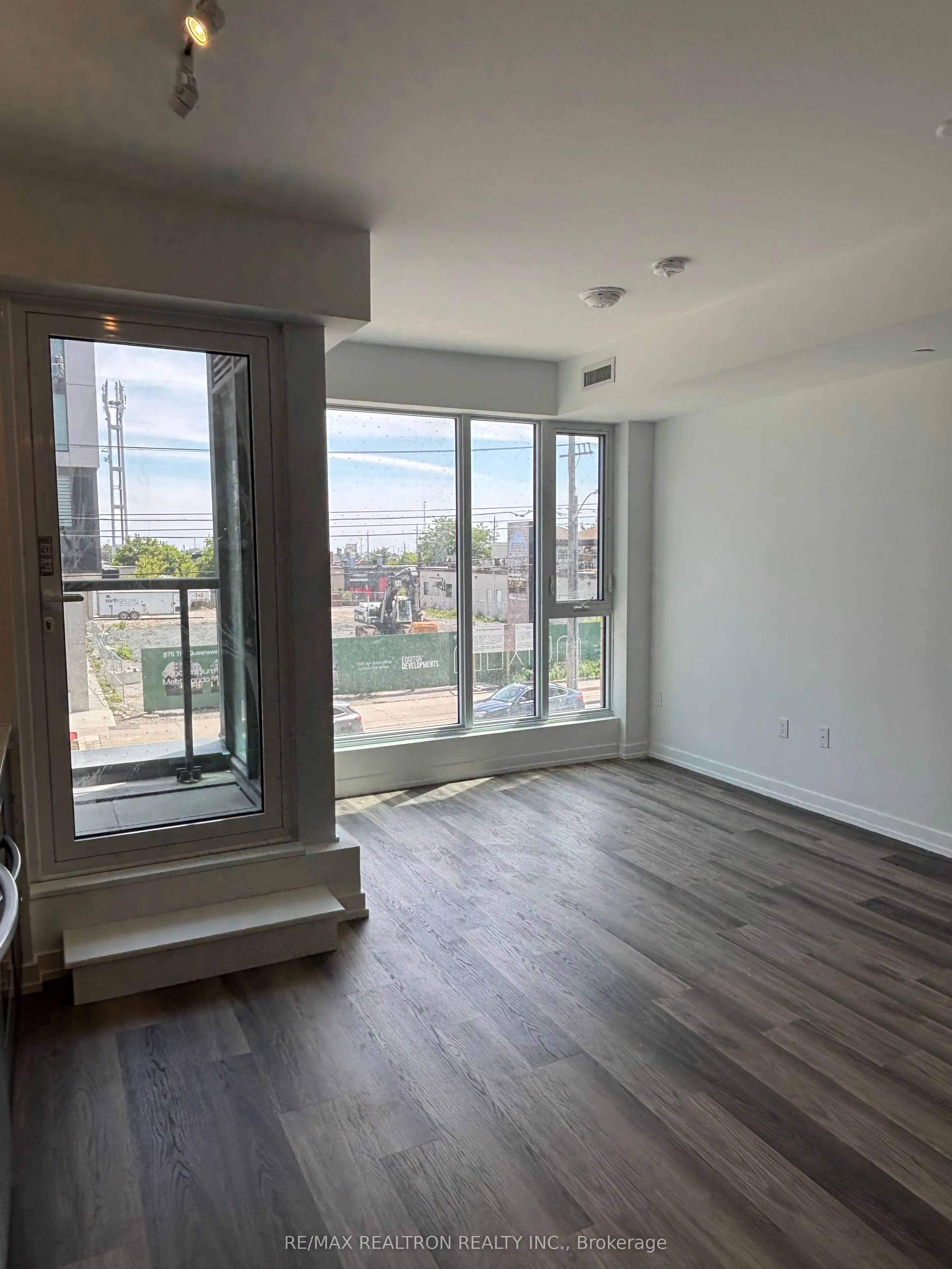 6 Chartwell Road, #206
