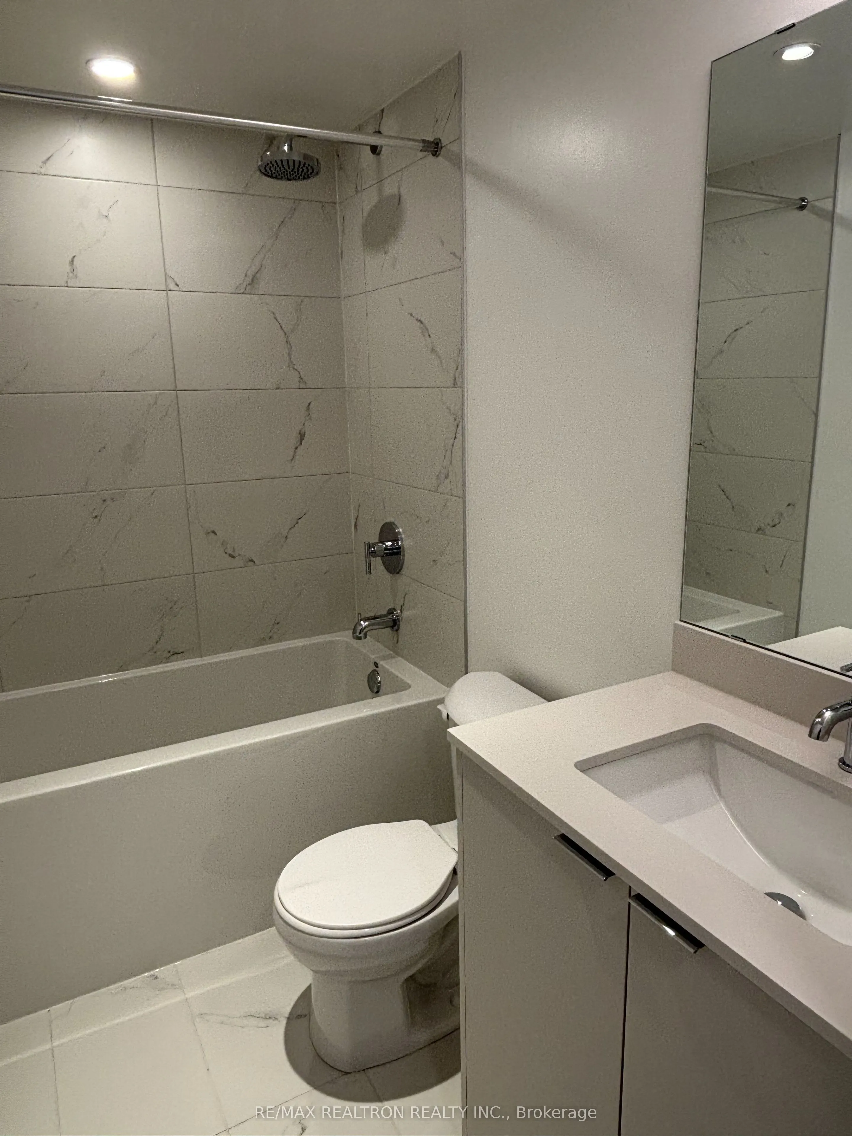 6 Chartwell Road, #206