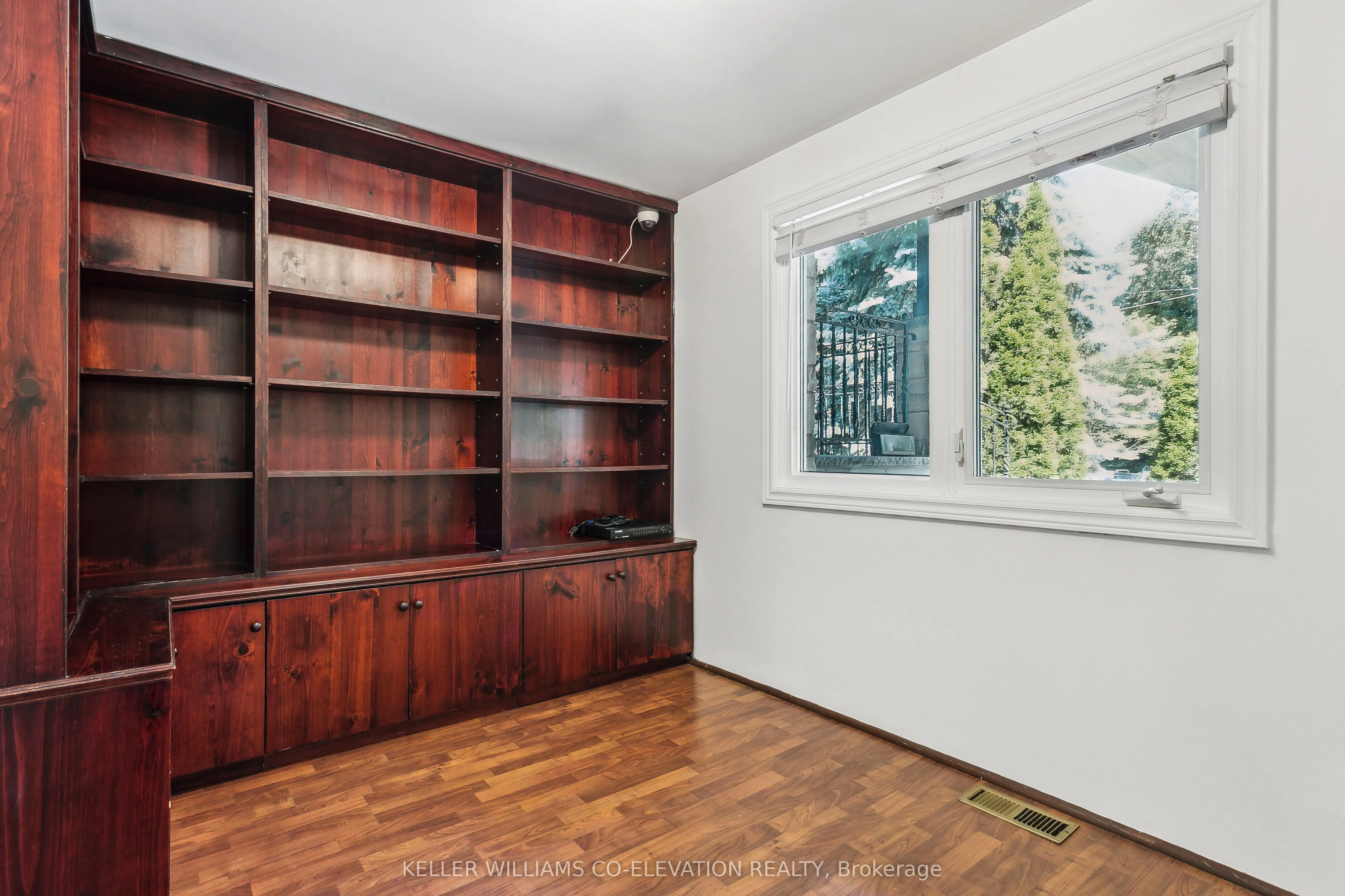 1388 Shadowa Road
