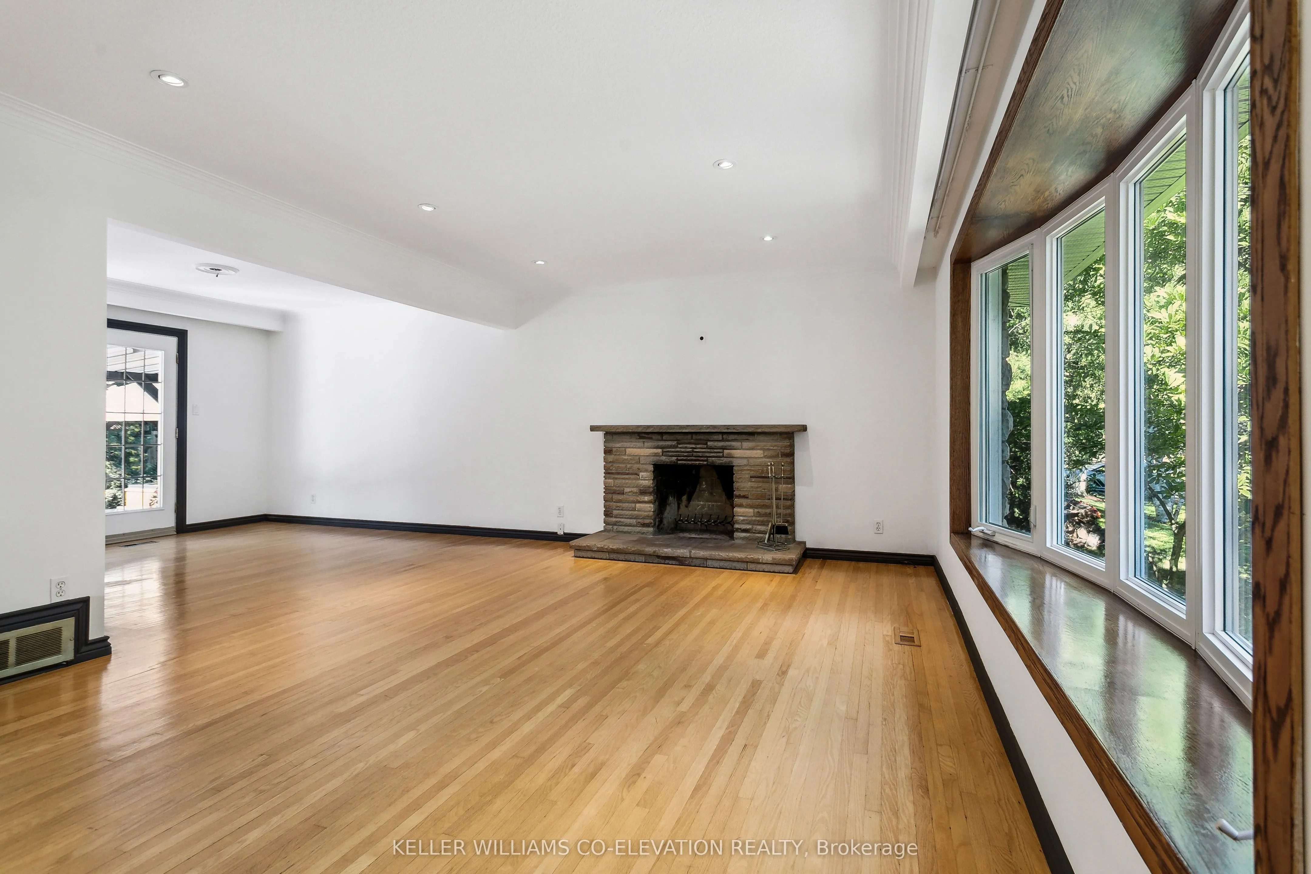 1388 Shadowa Road