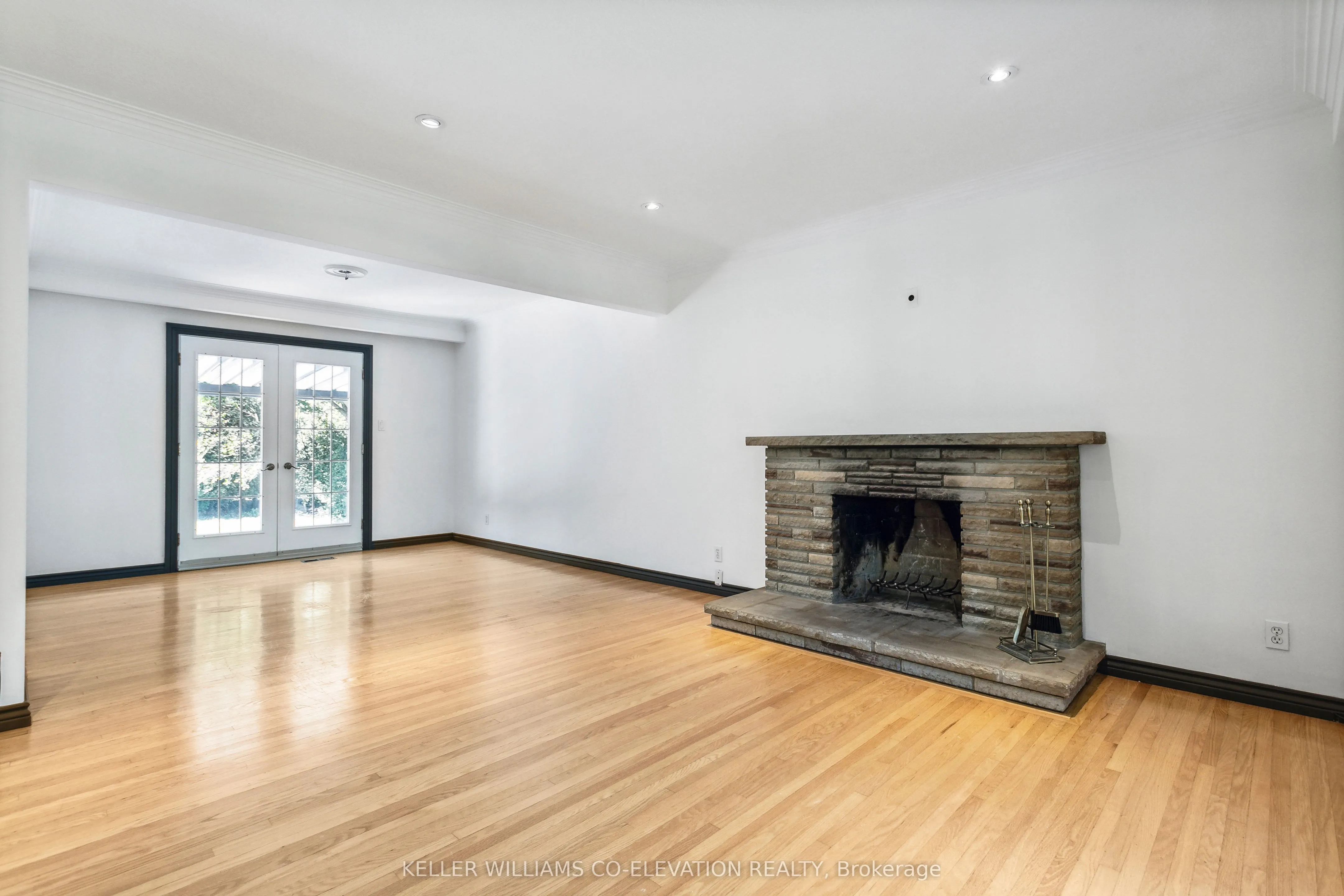 1388 Shadowa Road