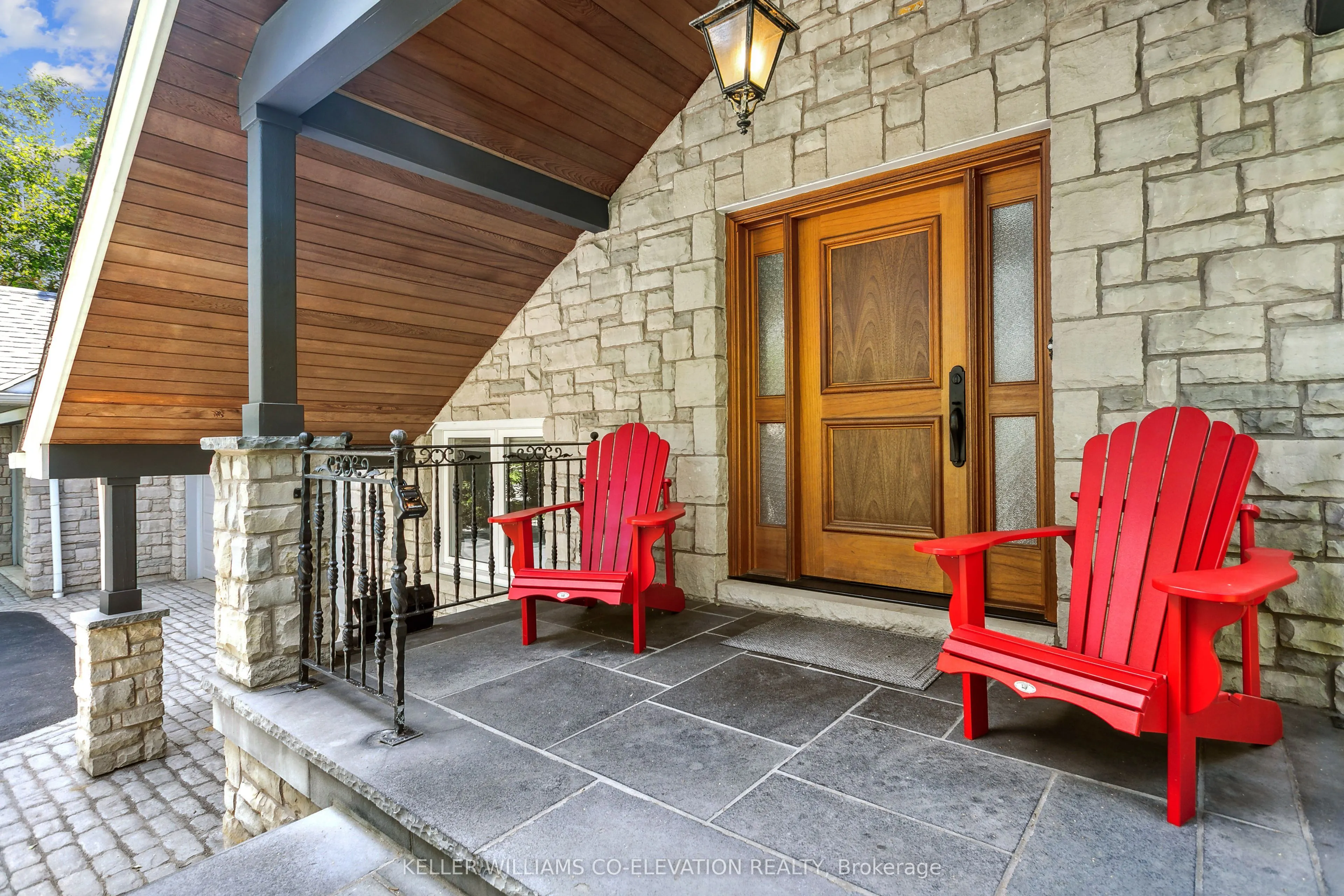 1388 Shadowa Road