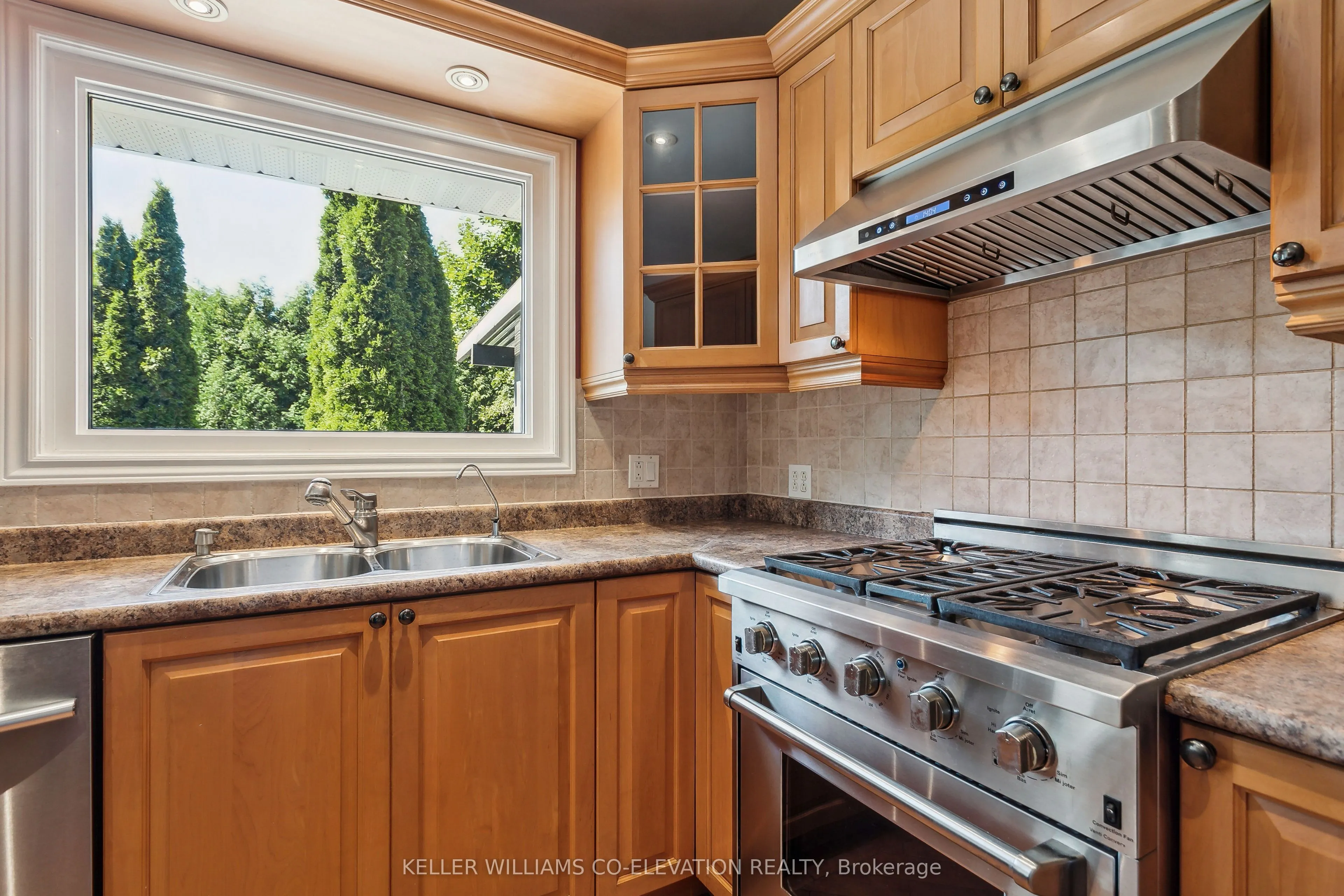 1388 Shadowa Road