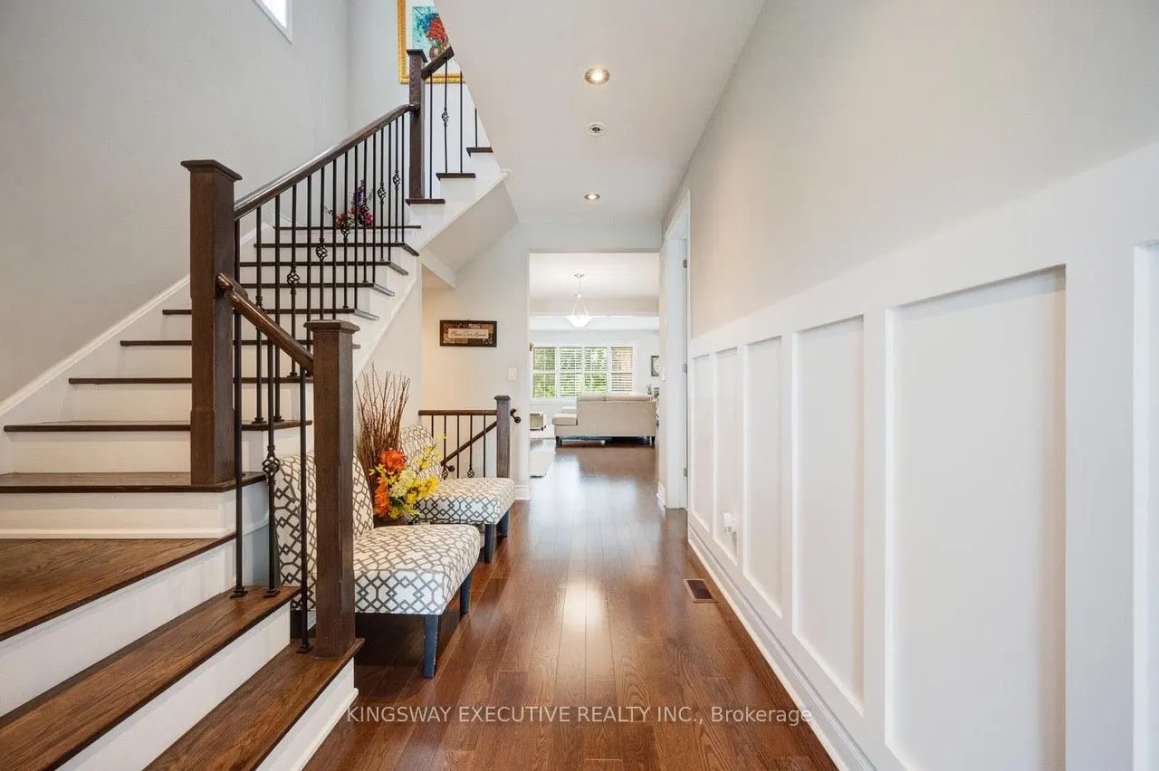 33 ASH HILL Avenue